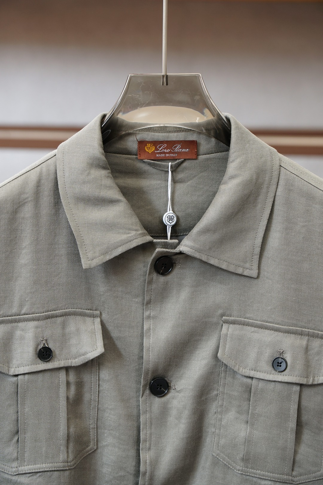 lP🆕/外套26年早春男装新款亚麻材质双面穿立领拉链夹克^_^胸前大口袋，满满时尚感，颜色：米白色，绿灰