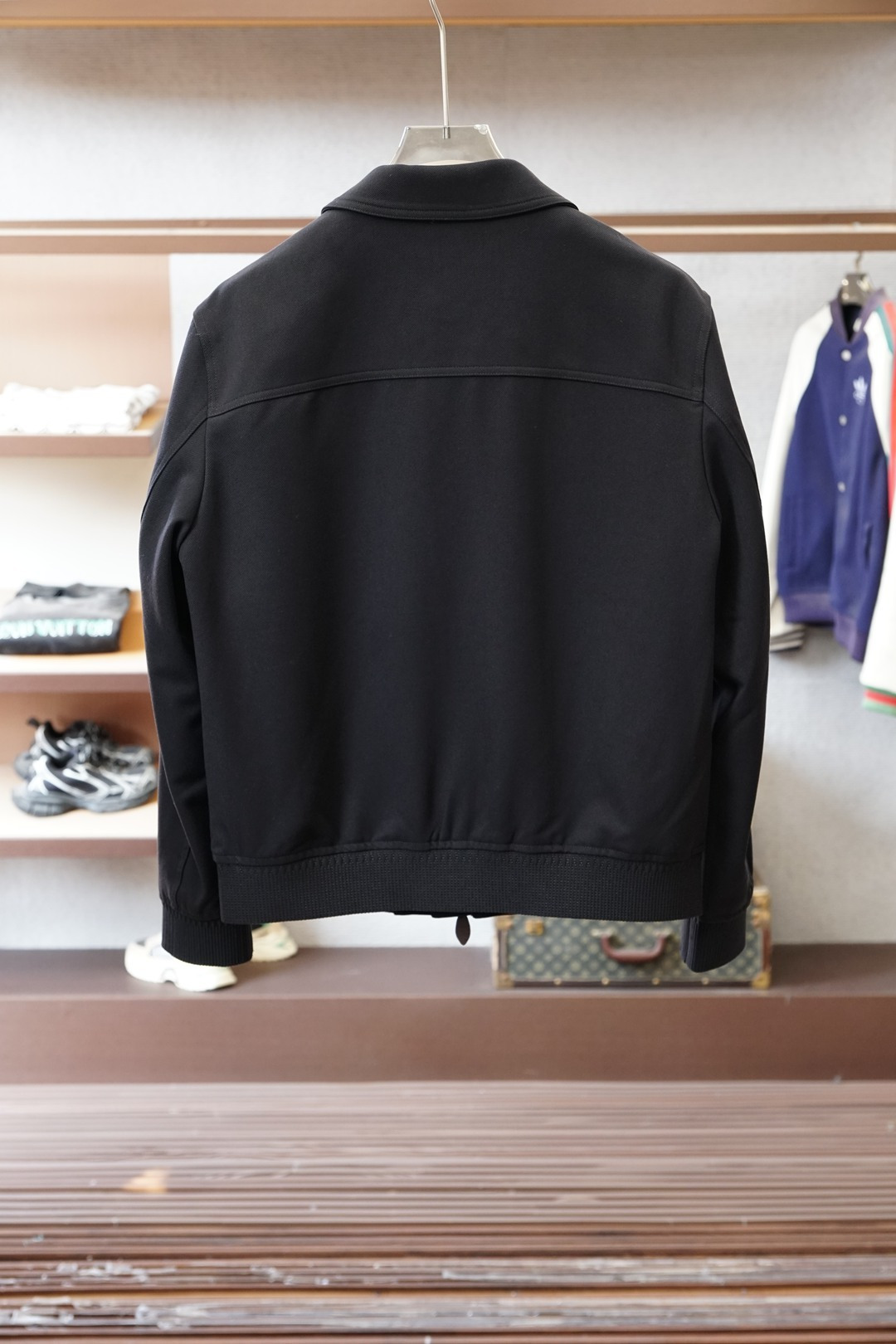 杰尼亚/25秋冬羊毛外套，⚡️⚡️加厚羊毛实穿性强 风格独特。材质，质感细腻硬朗光滑！时尚复古风格浓郁！