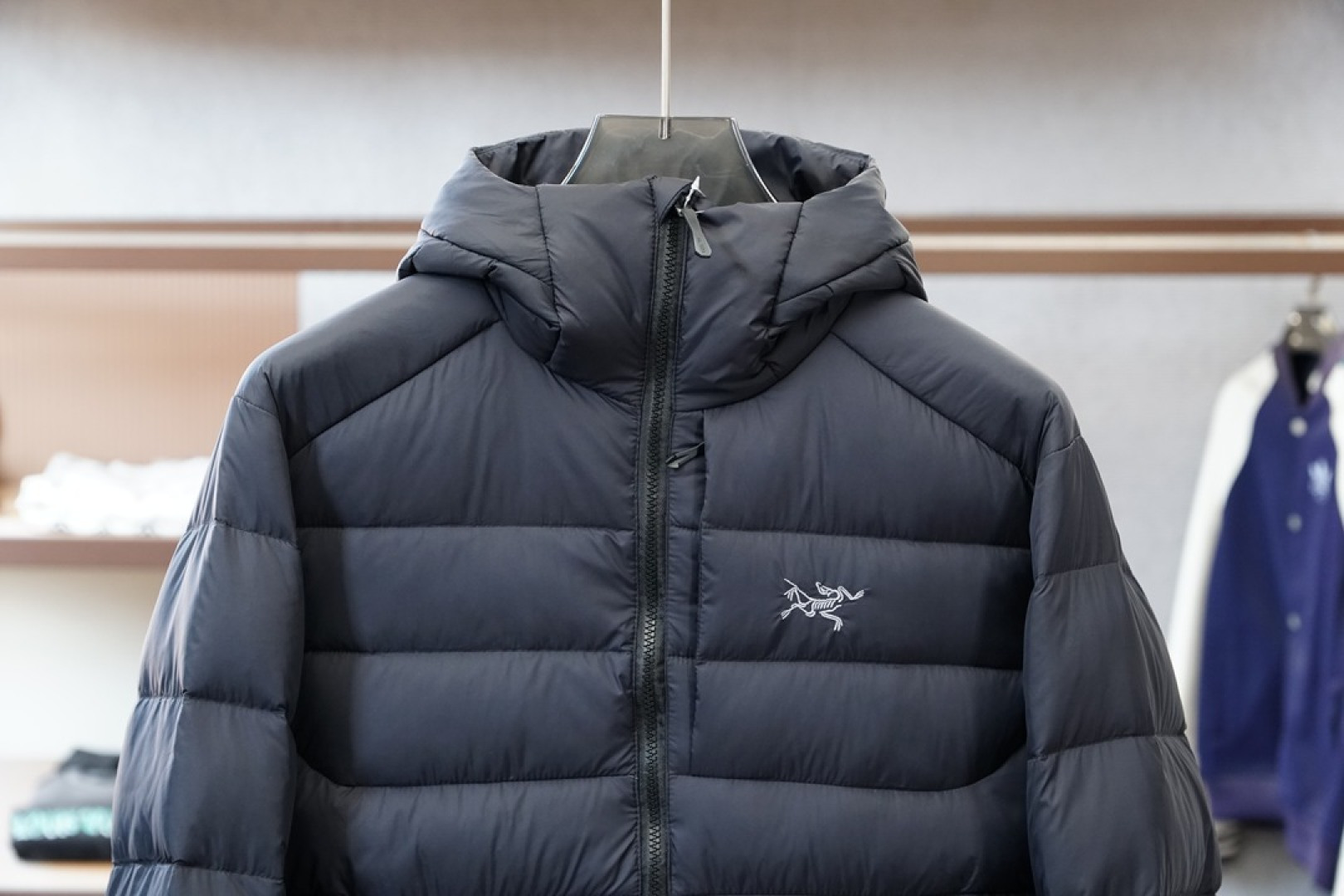 始祖鸟-2025秋冬爆款薄款羽绒🌟🌟薄款羽绒服精选90白鸭绒填充！面包般蓬松厚实、顶级大牌爆款 舒适透气