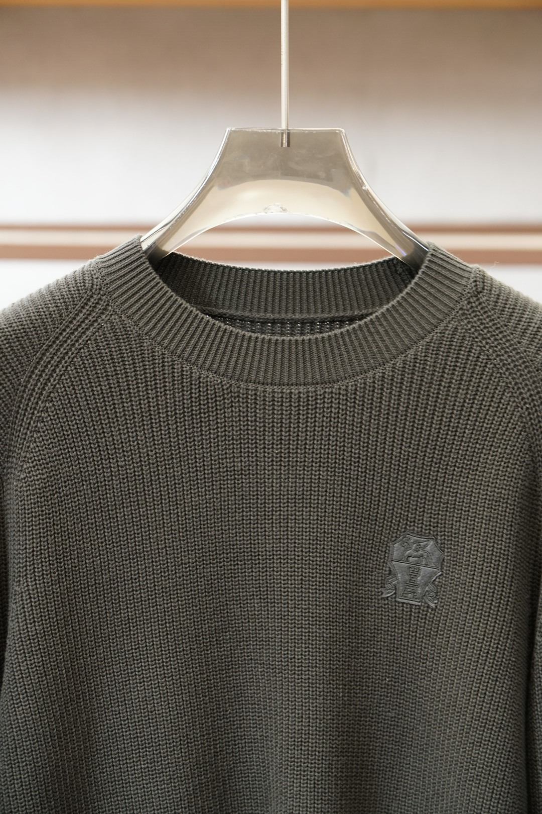 BC羊毛毛衣秋冬的温柔铠甲、秋冬衣柜里的王炸单品必须是BC这款羊毛毛衣🧶100%羊毛面料软糯到骨子里，贴