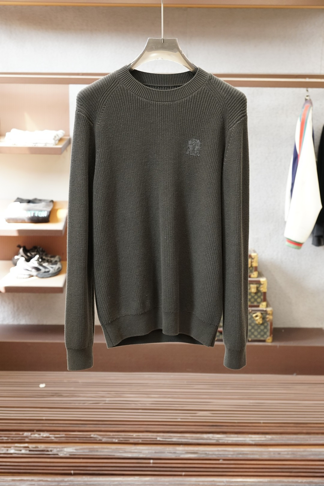 BC羊毛毛衣秋冬的温柔铠甲、秋冬衣柜里的王炸单品必须是BC这款羊毛毛衣🧶100%羊毛面料软糯到骨子里，贴