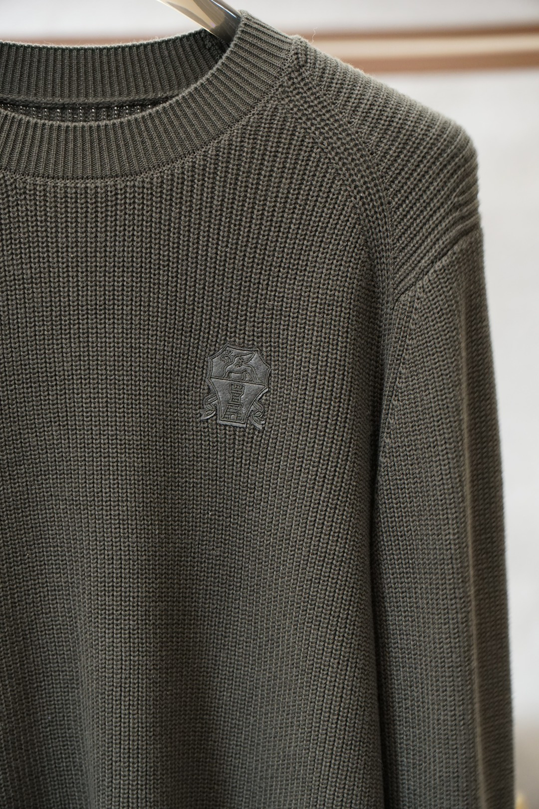 BC羊毛毛衣秋冬的温柔铠甲、秋冬衣柜里的王炸单品必须是BC这款羊毛毛衣🧶100%羊毛面料软糯到骨子里，贴