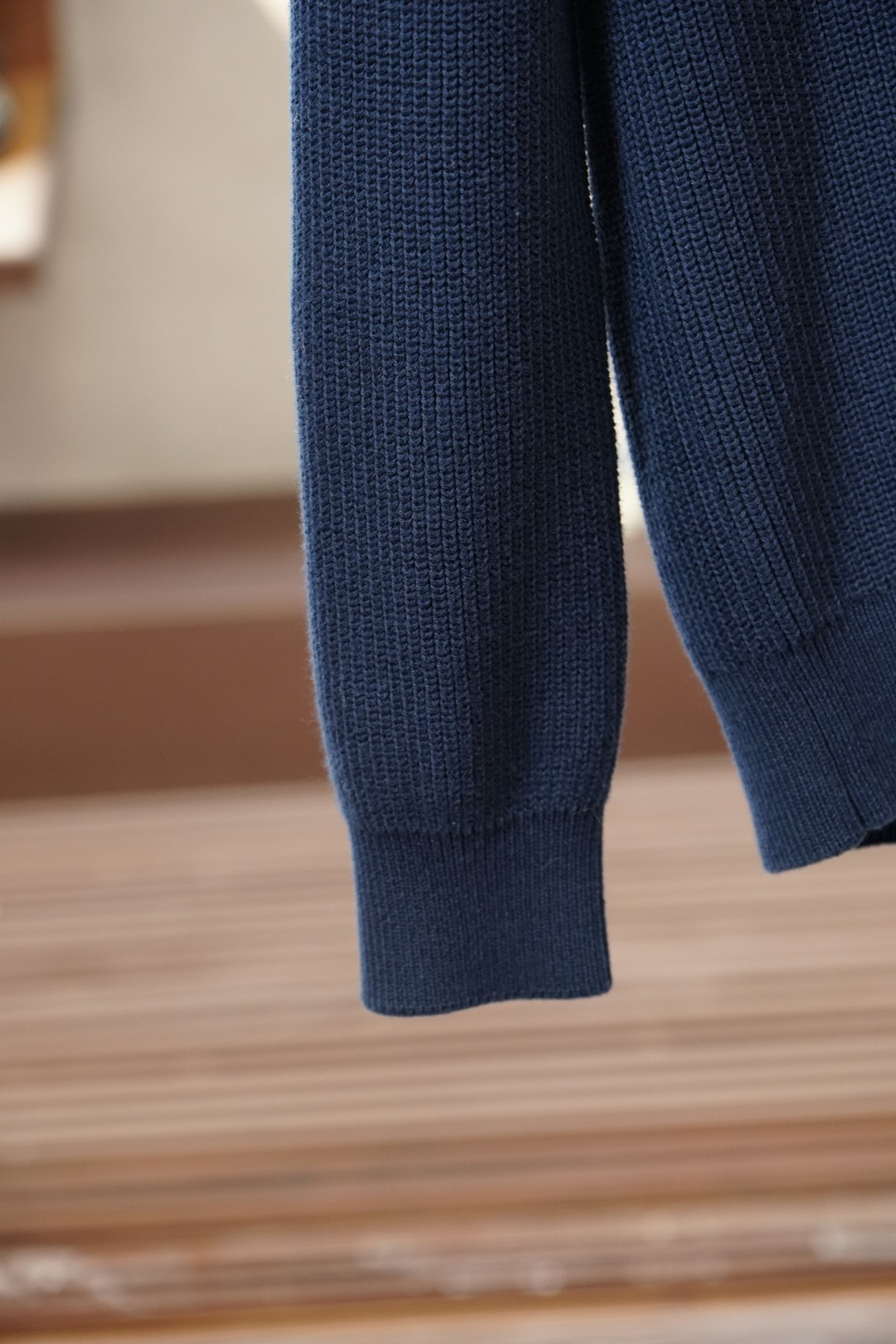 BC羊毛毛衣秋冬的温柔铠甲、秋冬衣柜里的王炸单品必须是BC这款羊毛毛衣🧶100%羊毛面料软糯到骨子里，贴