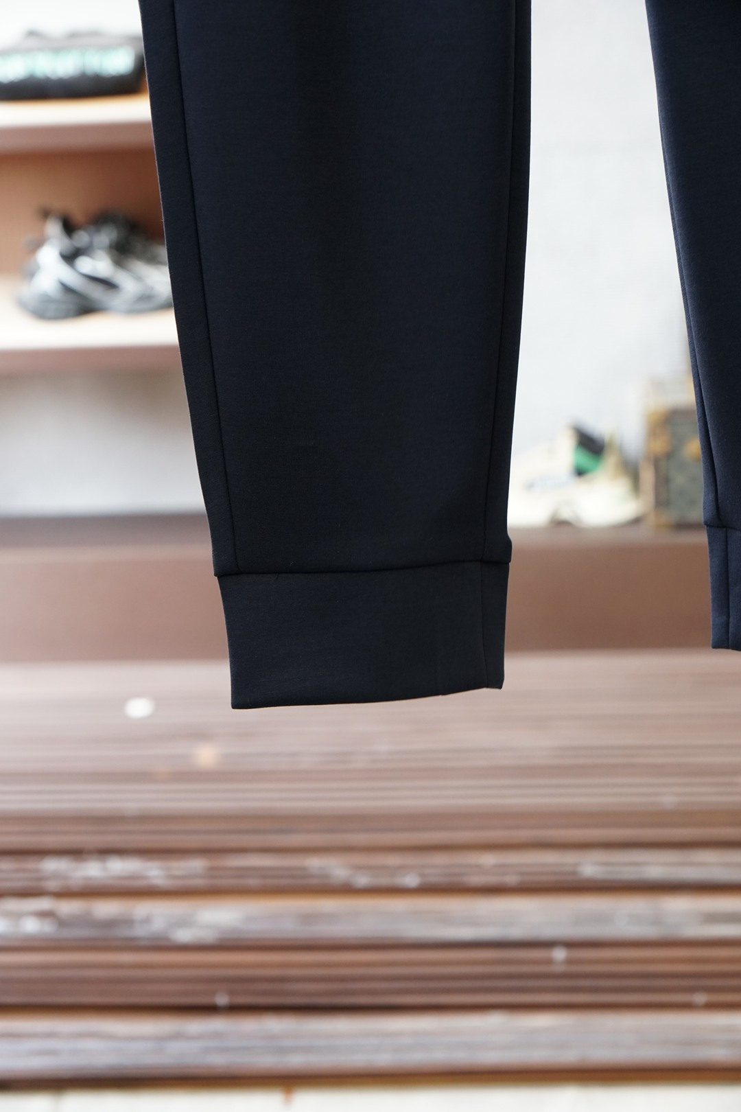 蒙口/2025年秋冬新品加厚休闲裤，🎺🎺客供定织精纺加厚棉料～今年大牌男装主推的一款新型面料，上身舒适柔