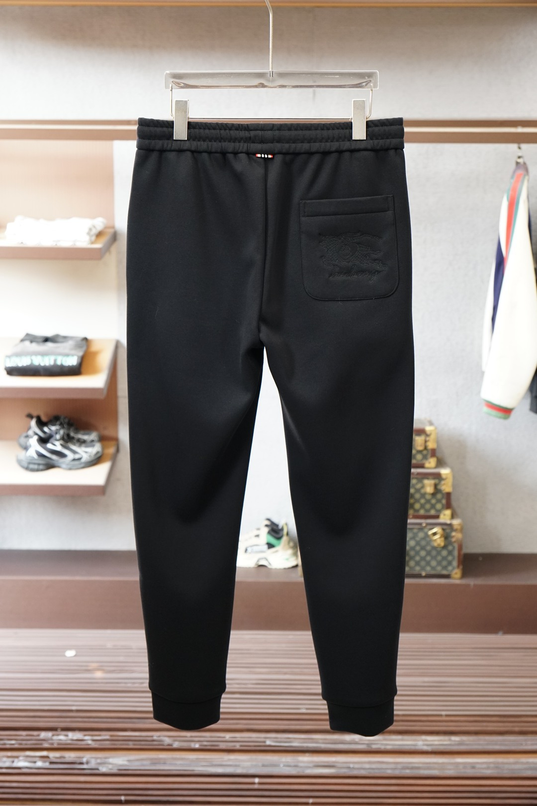 BBR-25秋冬# LO水貂绒一体加绒裤玫瑰花秋冬最不能缺少的加绒产物，尤其是这种品牌的裤装单品～真的是