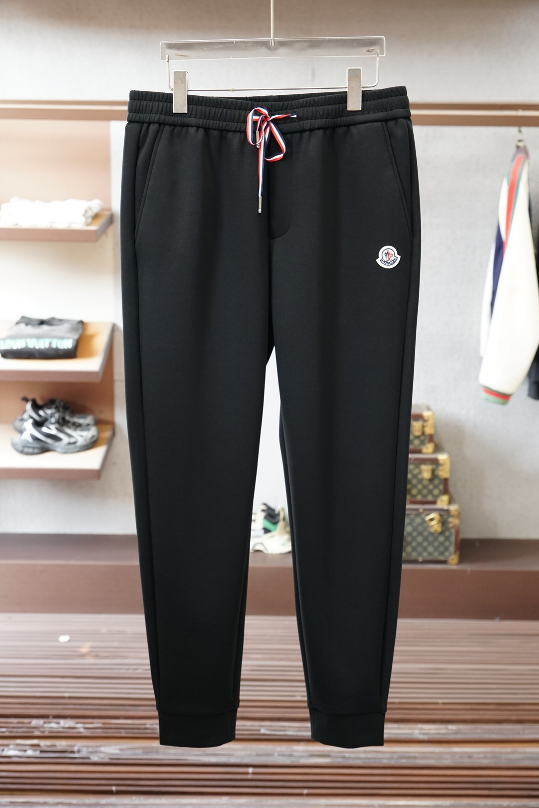 蒙口/2025年秋冬新品加厚休闲裤，🎺🎺客供定织精纺加厚棉料～今年大牌男装主推的一款新型面料，上身舒适柔