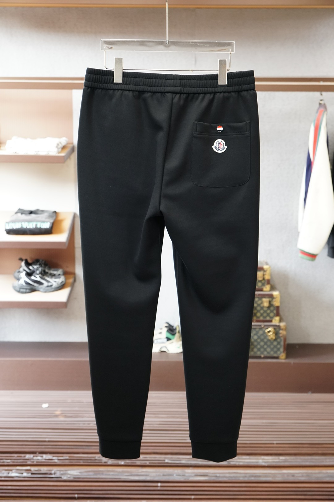 蒙口/2025年秋冬新品加厚休闲裤，🎺🎺客供定织精纺加厚棉料～今年大牌男装主推的一款新型面料，上身舒适柔
