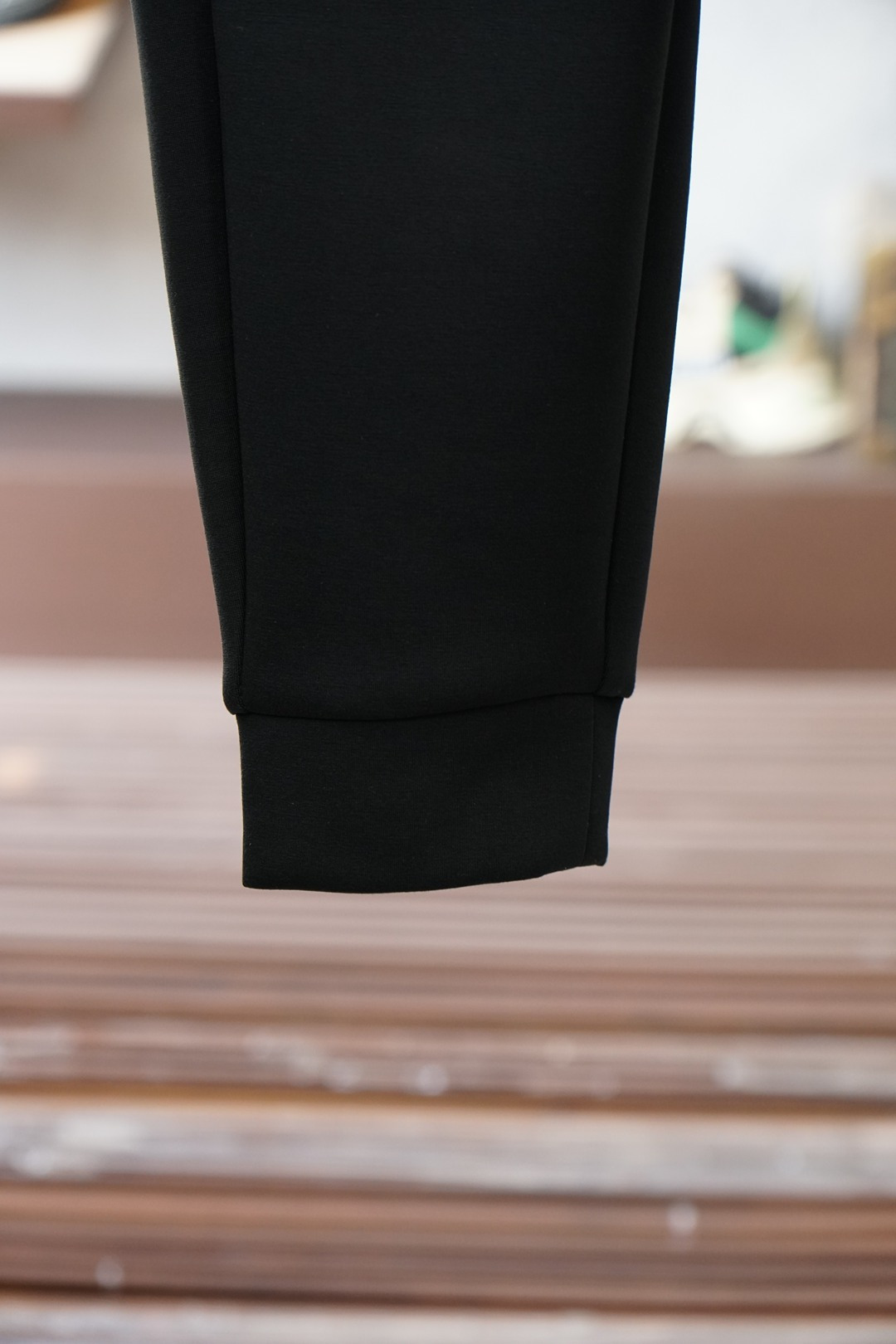 蒙口/2025年秋冬新品加厚休闲裤，🎺🎺客供定织精纺加厚棉料～今年大牌男装主推的一款新型面料，上身舒适柔