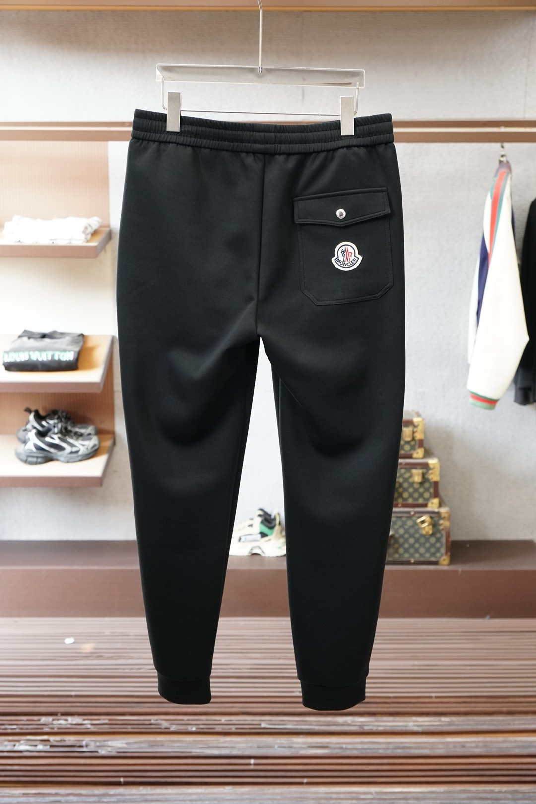 蒙口/2025年秋冬新品加厚休闲裤，🎺🎺客供定织精纺加厚棉料～今年大牌男装主推的一款新型面料，上身舒适柔