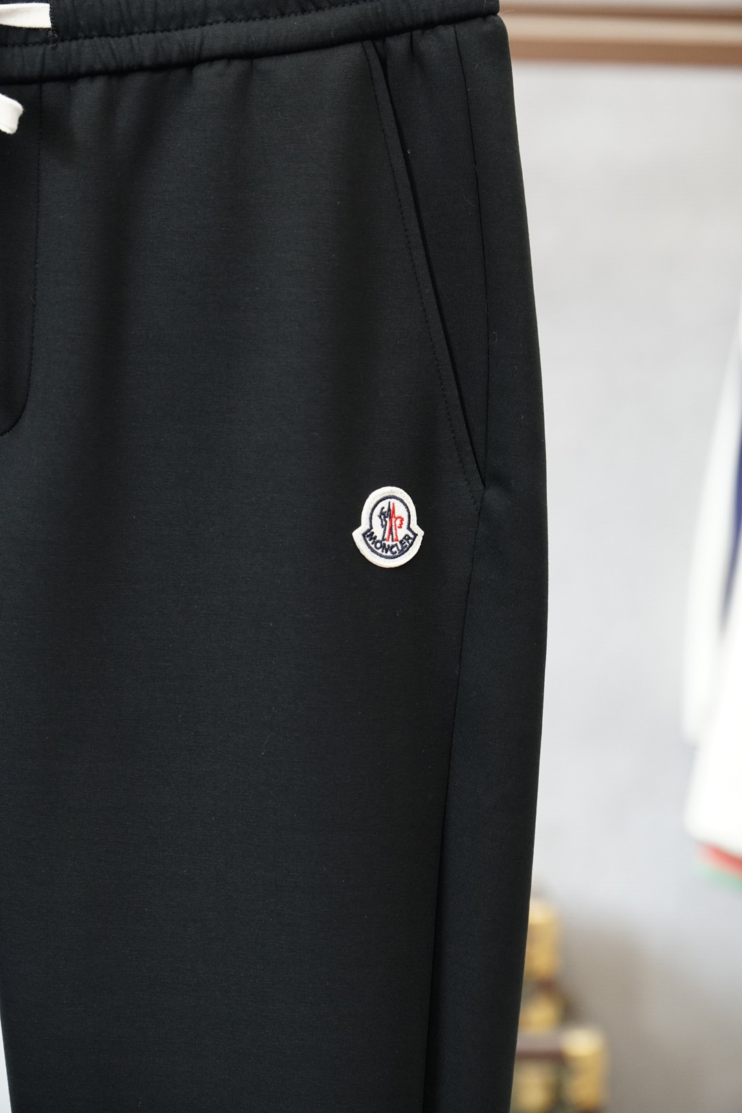 蒙口/2025年秋冬新品加厚休闲裤，🎺🎺客供定织精纺加厚棉料～今年大牌男装主推的一款新型面料，上身舒适柔