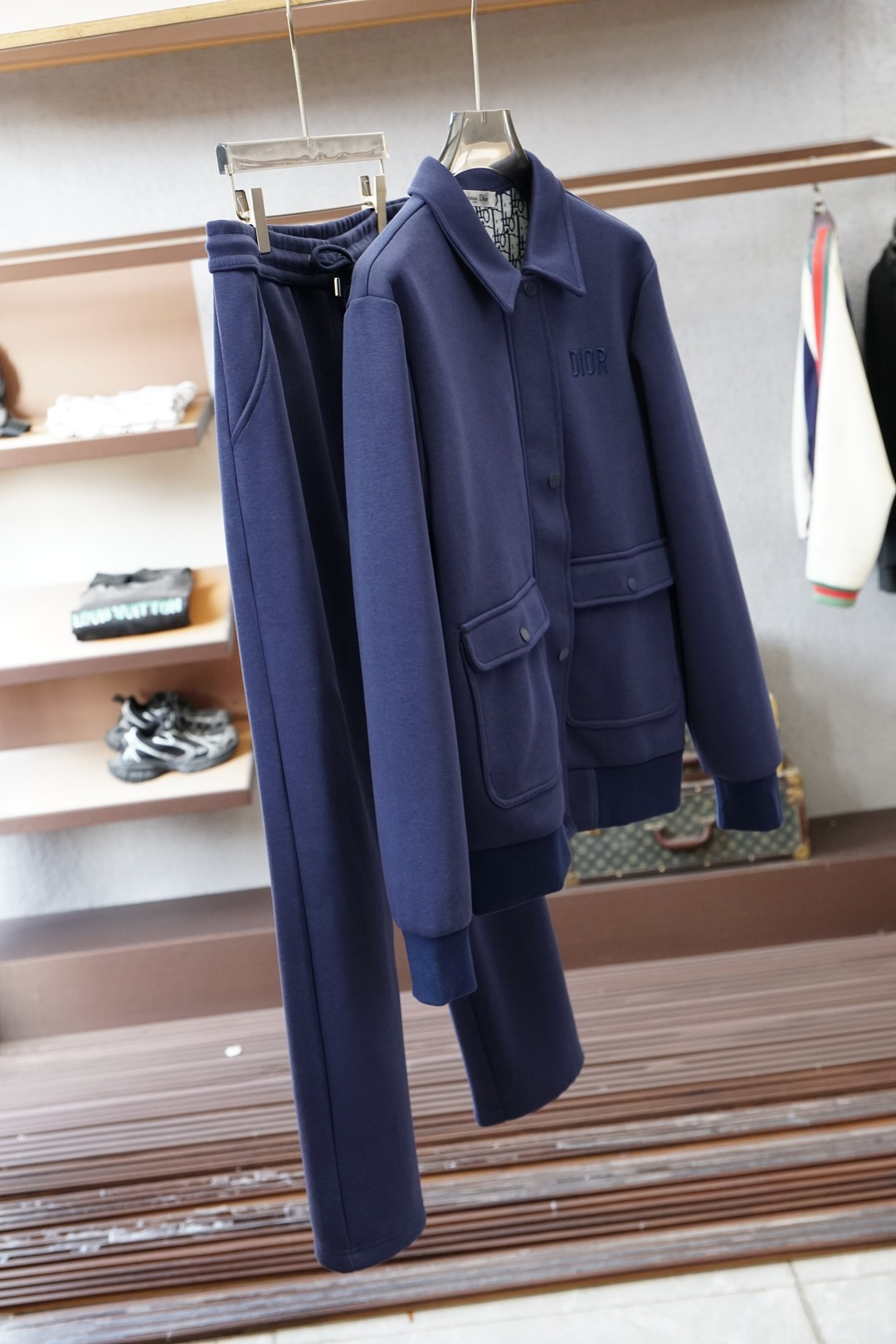 Dior迪奥_套装-2025秋冬系列上新✨ 秋冬新品！时尚男士休闲运动套装👍🏼采用高档定制舒适保暖面料，