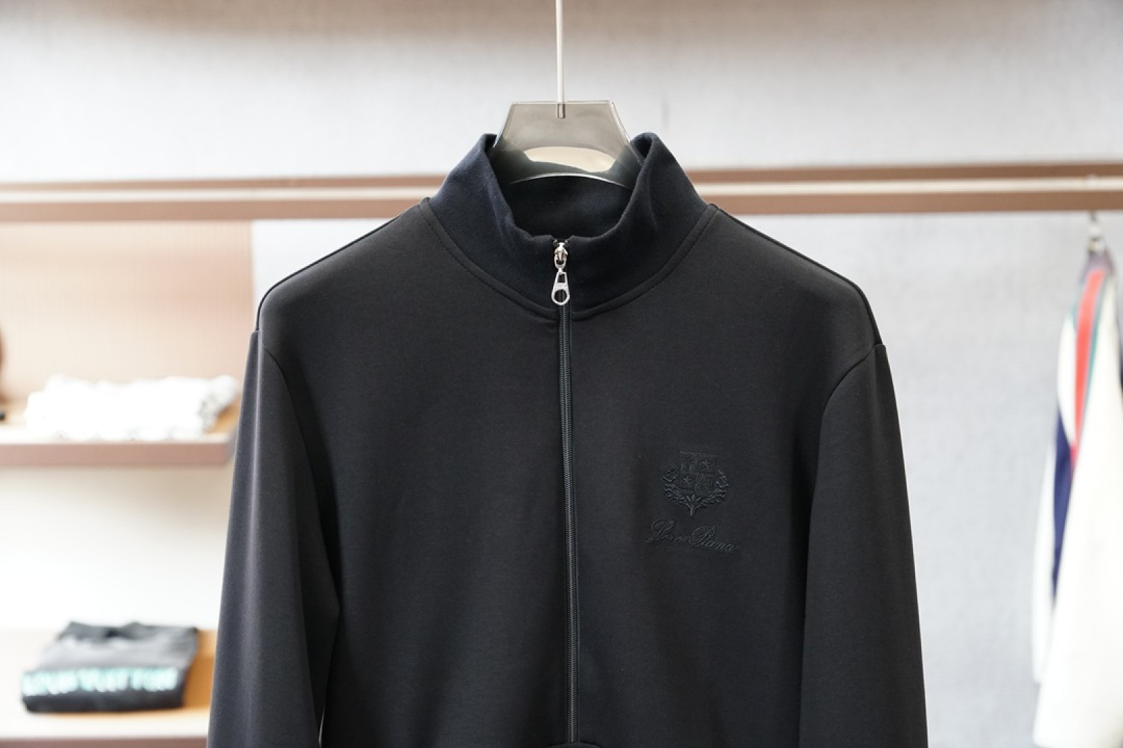 lP🆕-套装-2025秋冬系列上新✨ 秋冬新品！时尚男士休闲运动套装👍🏼采用高档定制舒适保暖面料，高克重