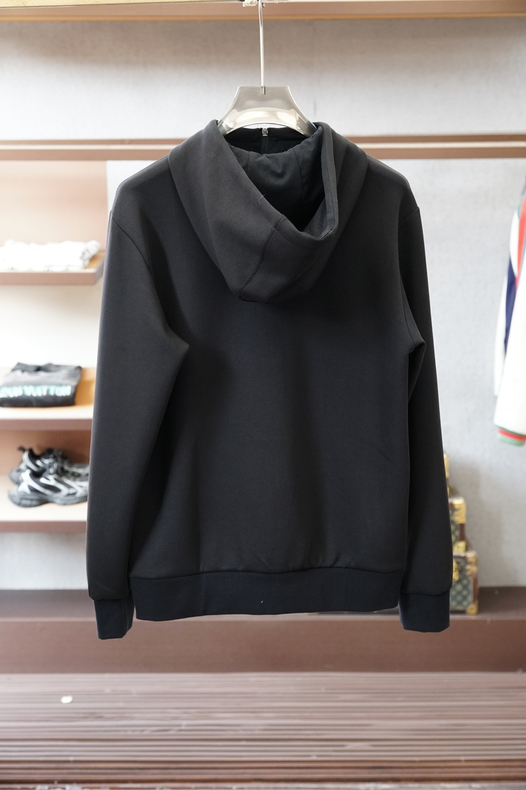 lP🆕-套装-2025秋冬系列上新✨ 秋冬新品！时尚男士休闲运动套装👍🏼采用高档定制舒适保暖面料，高克重