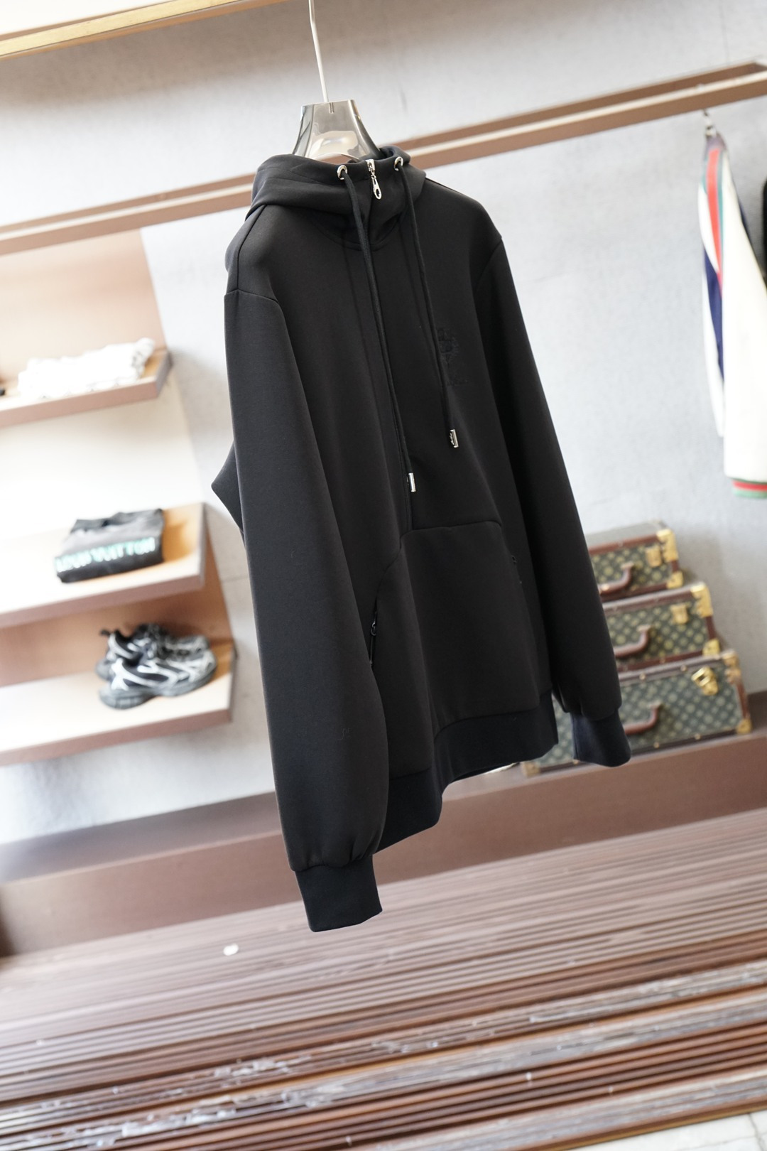 lP🆕-套装-2025秋冬系列上新✨ 秋冬新品！时尚男士休闲运动套装👍🏼采用高档定制舒适保暖面料，高克重