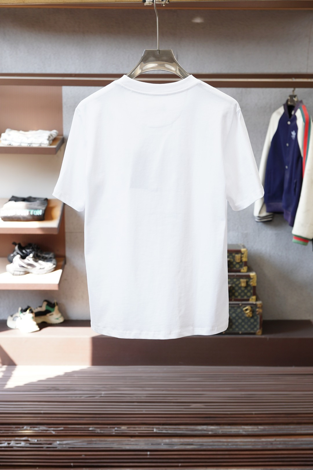 芬迪Fendi萌犬刺绣纯棉短袖▫️高支精梳棉｜透气亲肤 版型挺括▫️FF老花萌犬刺绣｜萌趣设计+品牌辨识