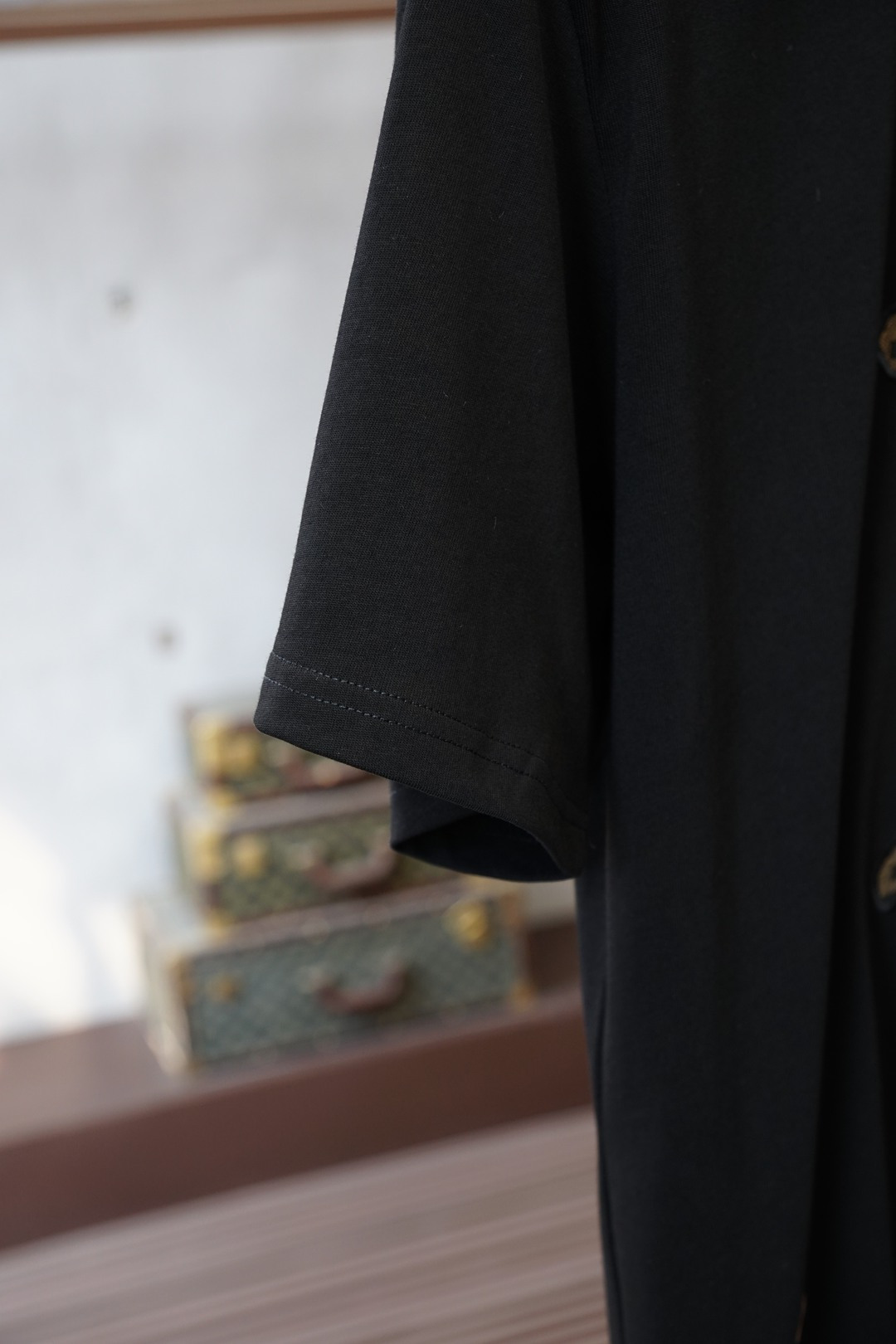 芬迪Fendi萌犬刺绣纯棉短袖▫️高支精梳棉｜透气亲肤 版型挺括▫️FF老花萌犬刺绣｜萌趣设计+品牌辨识