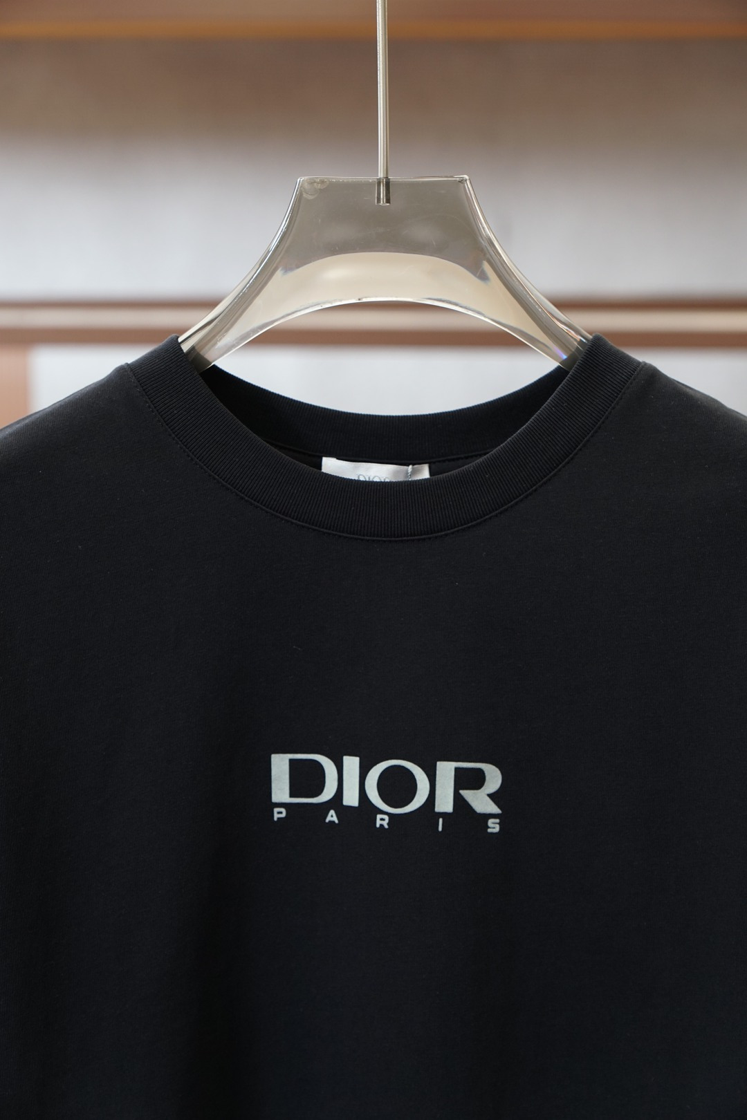 迪奥/Dior基础款短袖｜极简主义的高级感✨Dior这款经典logo短袖真的是轻奢衣橱刚需！黑白双色的基