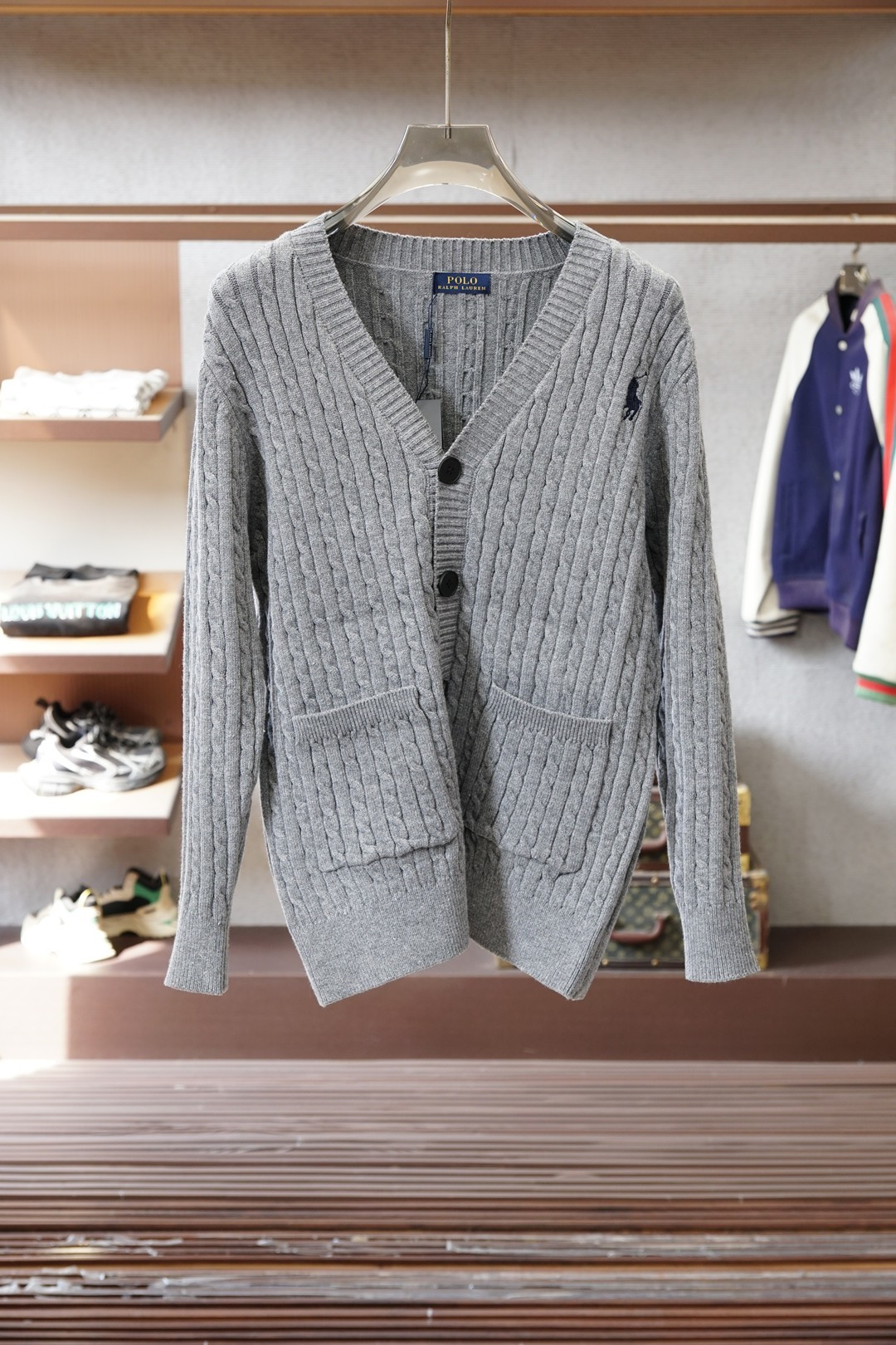 Polo/💞🪷💞2025秋冬经典格子开衫毛衣外套🪷优质羊毛，😘简约而不简单。💞休闲连帽款式，日常搭配出街