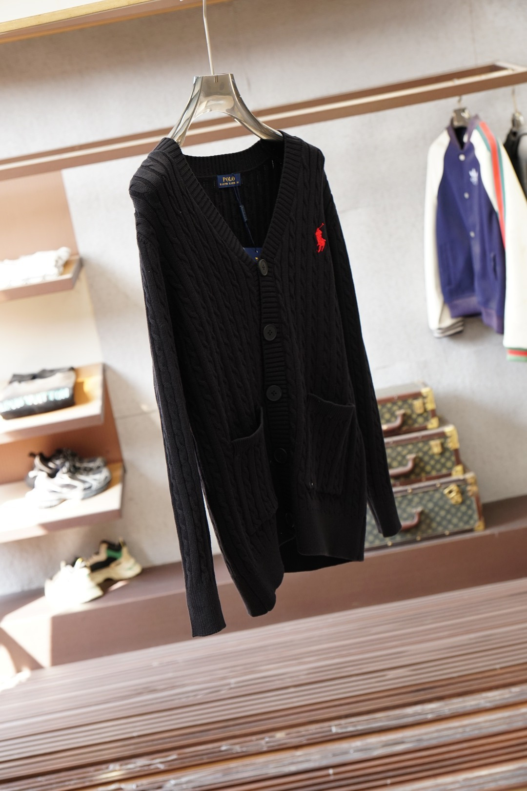 Polo/💞🪷💞2025秋冬经典格子开衫毛衣外套🪷优质羊毛，😘简约而不简单。💞休闲连帽款式，日常搭配出街