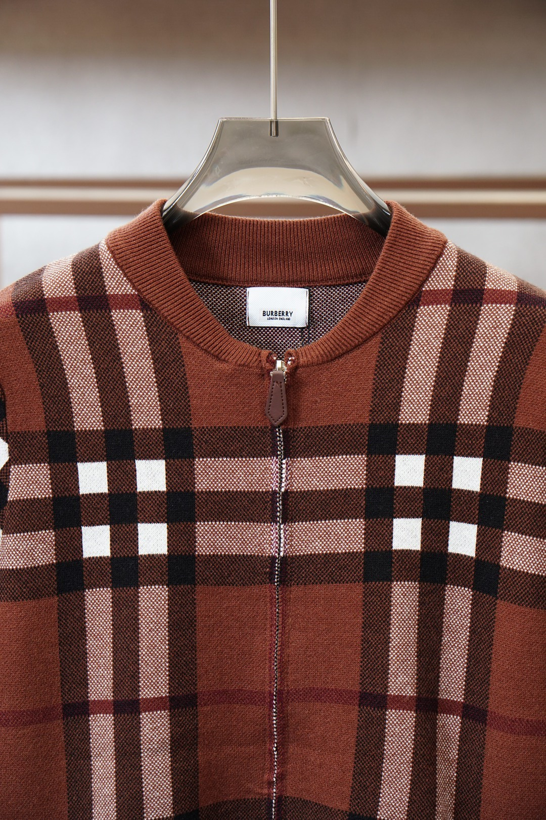 BBR巴宝莉/💞🪷💞2025秋冬经典格子开衫毛衣外套🪷优质羊毛，😘简约而不简单。💞休闲连帽款式，日常搭配