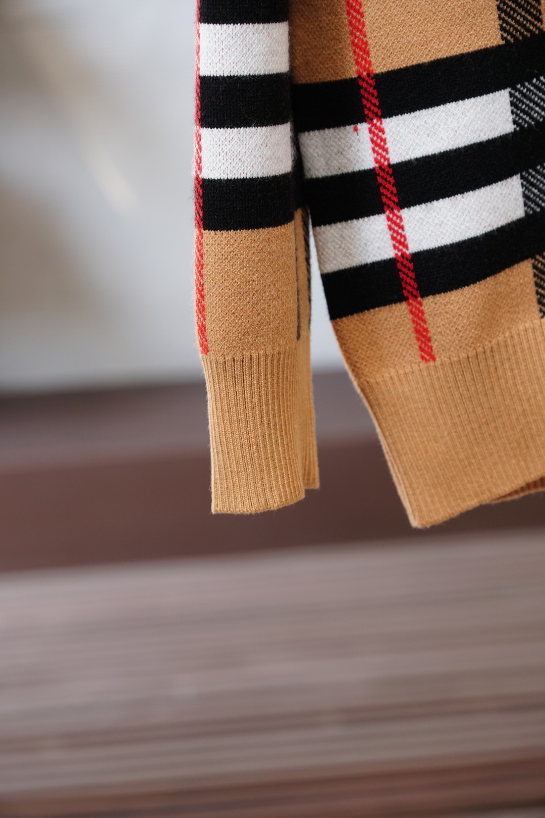 BBR巴宝莉/💞🪷💞2025秋冬经典格子开衫毛衣外套🪷优质羊毛，😘简约而不简单。💞休闲连帽款式，日常搭配