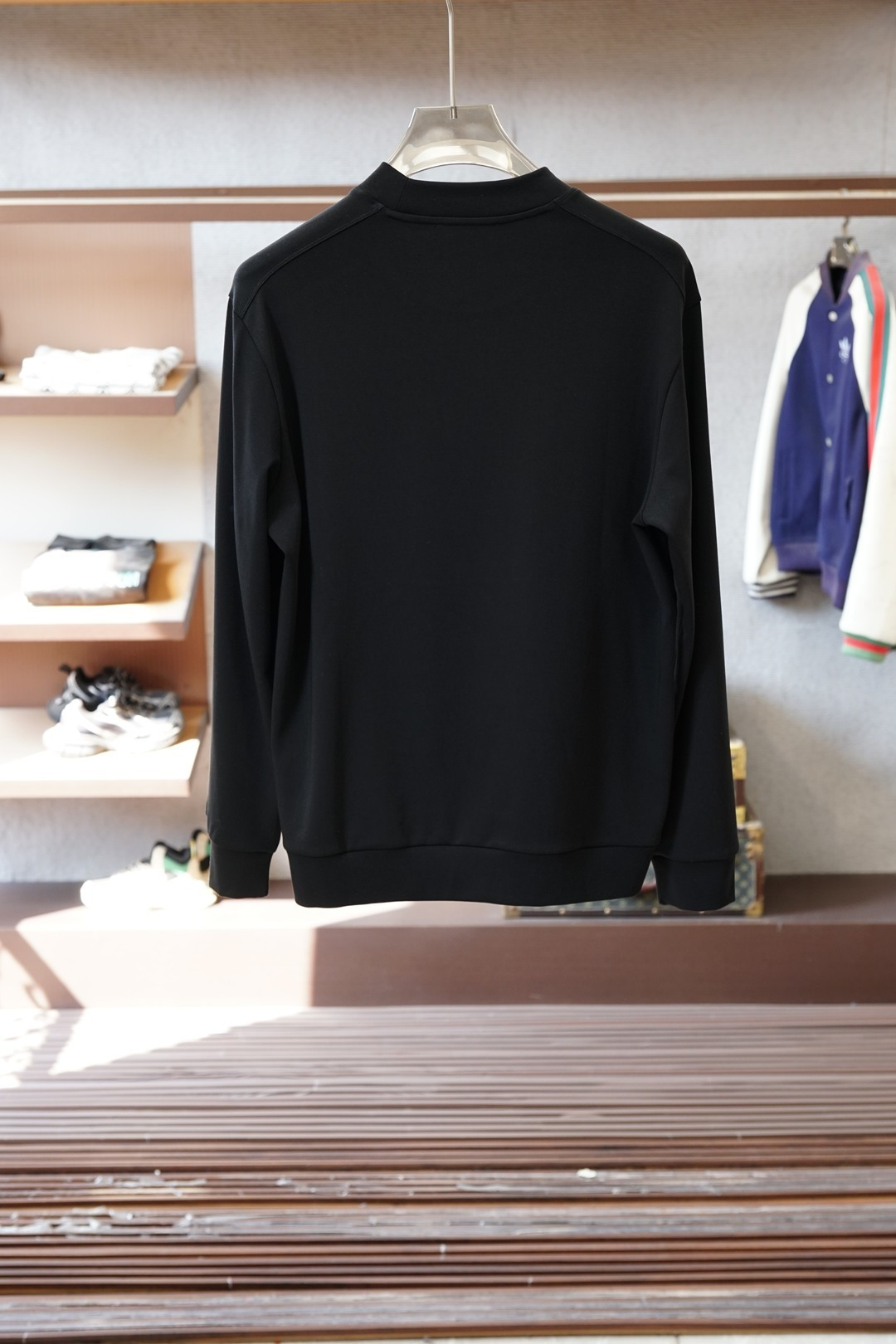 LV/路易威登-2025秋冬系列上新男士时尚休闲打底衫长袖T恤，精选进口双面丝光棉面料，胸前精致logo