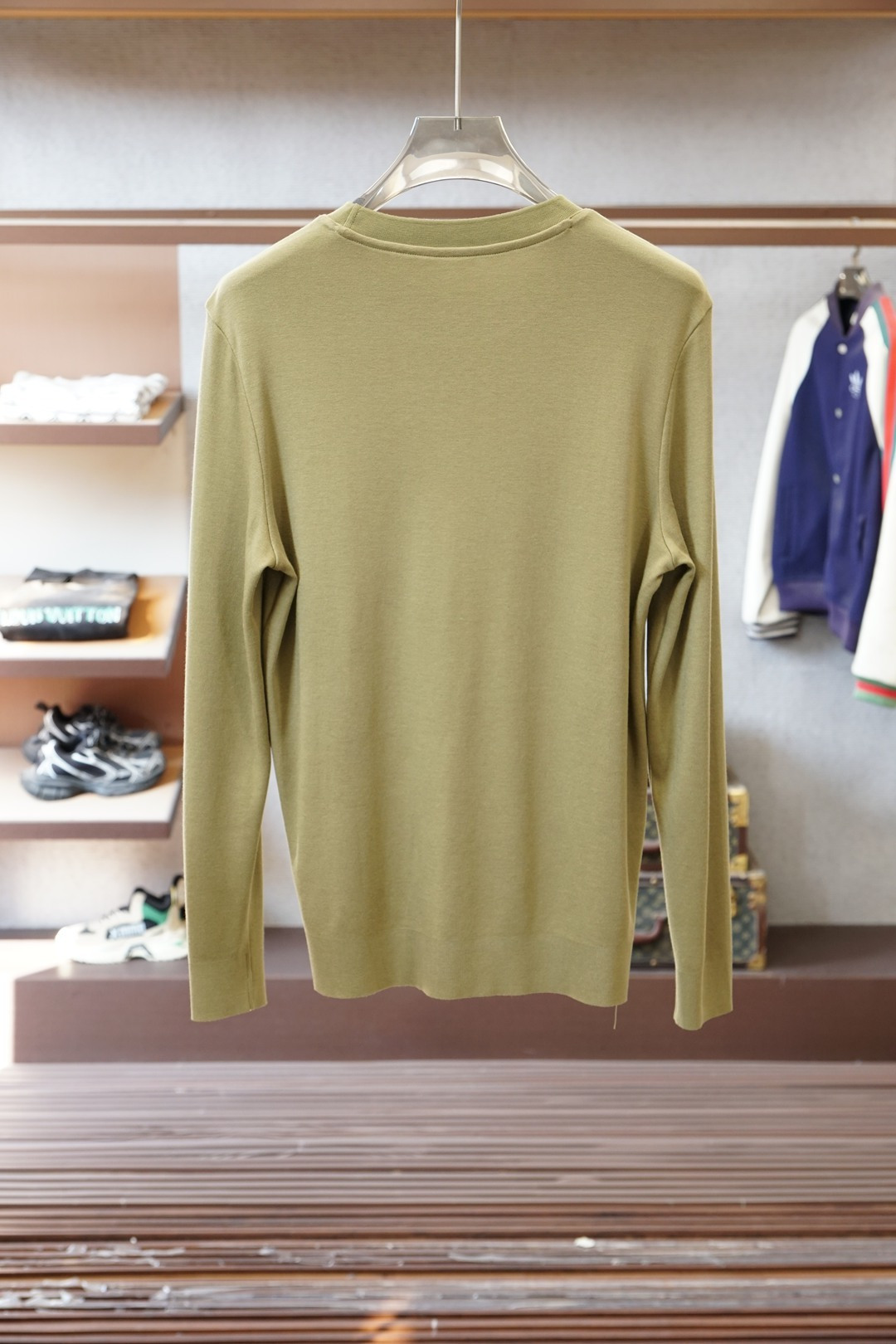 lp🆕2025秋冬最新字母徽标男士圆领长袖T恤，传统圆领套头款式，简单大方，胸前标志性lp🆕橡胶徽标，与