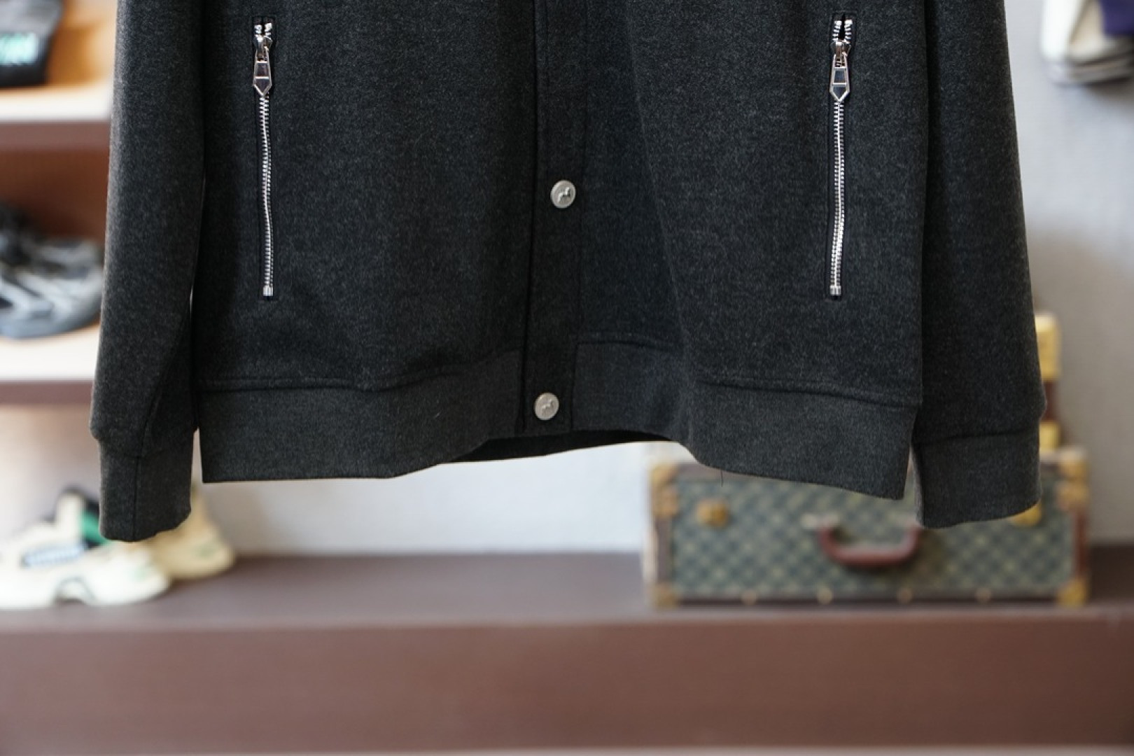 Hermes爱马仕/2025秋冬最新棒球领外套，上衣简约棒球领设计，利落有型，轻松塑造干练气质，胸前极具