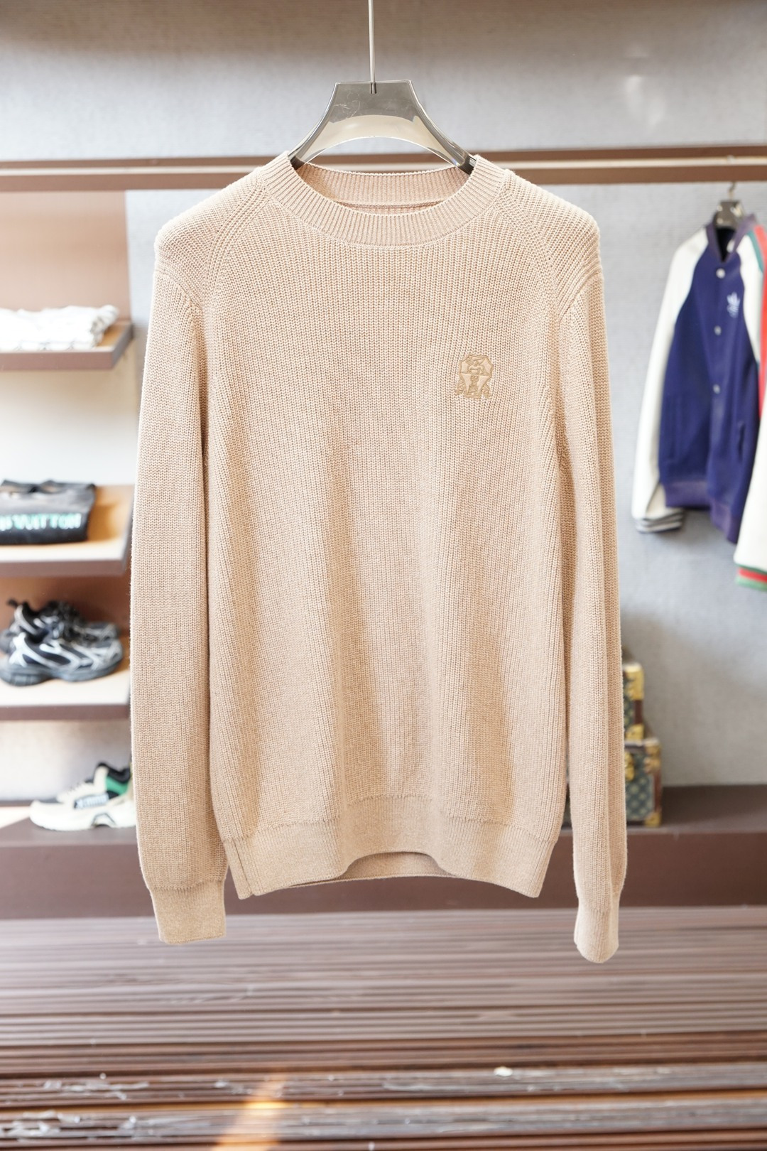 25秋冬新款 BC男士圆领毛衣，羊毛混纺面料 高品质天然纤维加倍呵护肌肤。整件衣服手感细腻 软糯 绵柔 