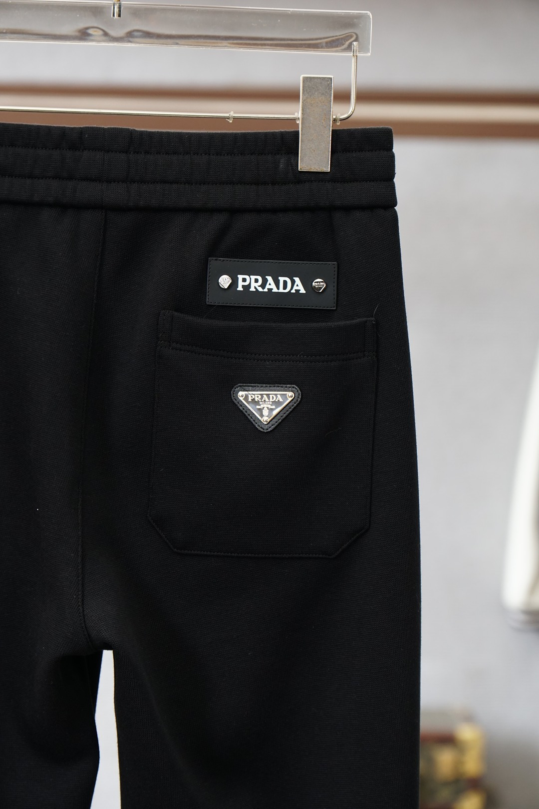 Prada普拉达/25秋冬 🌟🌟男士精品休闲裤.意大利🇮🇹进口面料，🩷🩷最新款上身版型无敌正!绝对可以闭