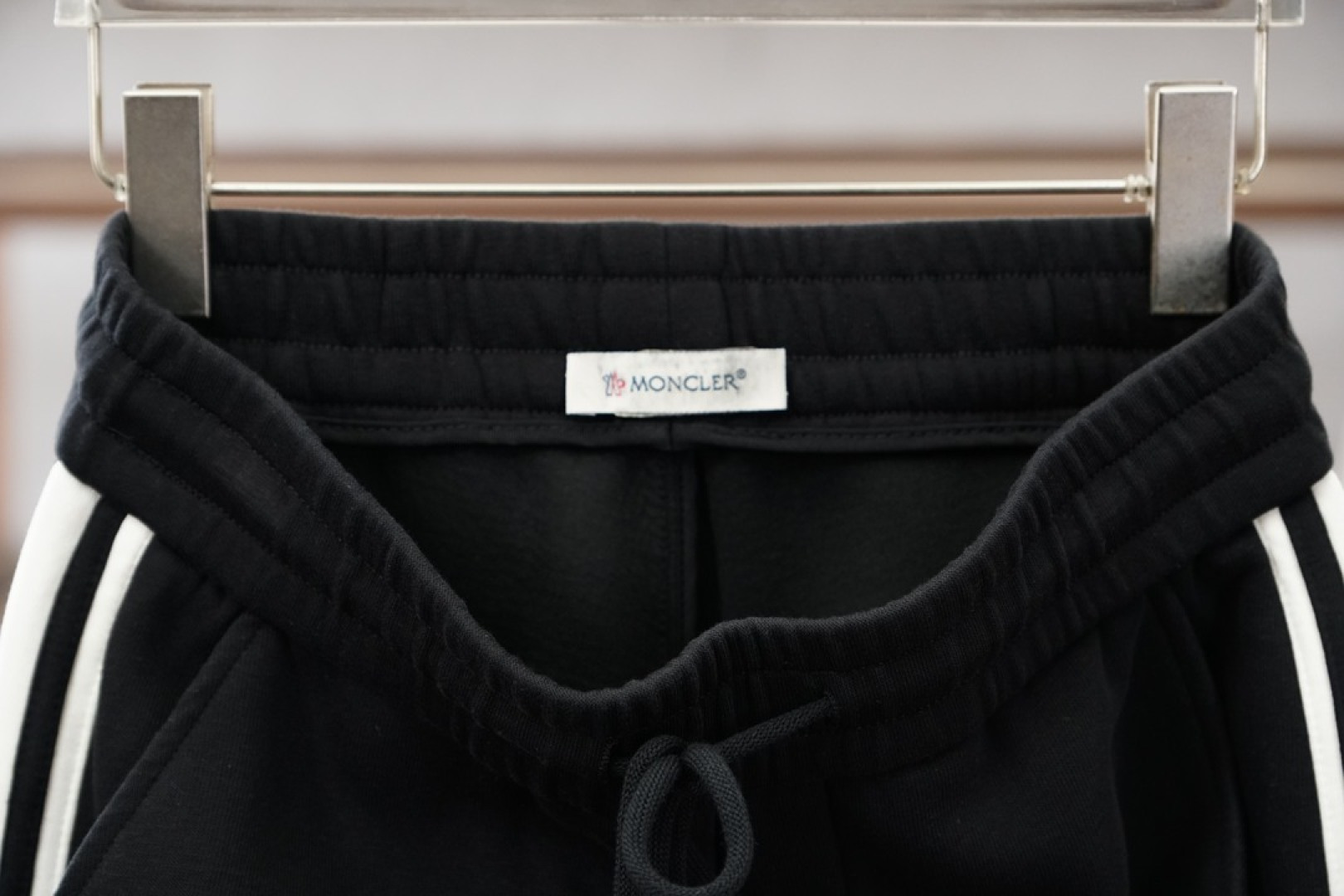 蒙口-2025 秋冬男士休闲裤🔥加厚棉面料休闲裤，最新款上身版型无敌正！🥯🥯绝对可以闭眼收的一款此款裤子