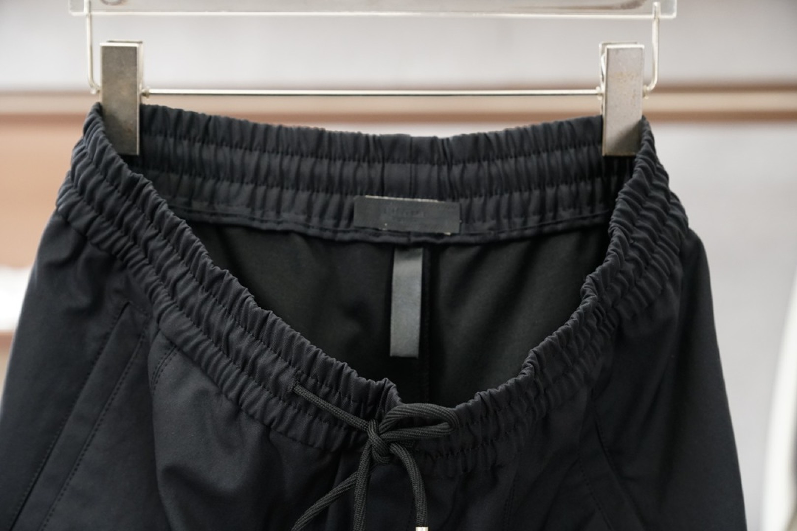 Prada普拉达-2025 秋冬男士休闲裤🔥加厚棉面料休闲裤，最新款上身版型无敌正！🥯🥯绝对可以闭眼收的