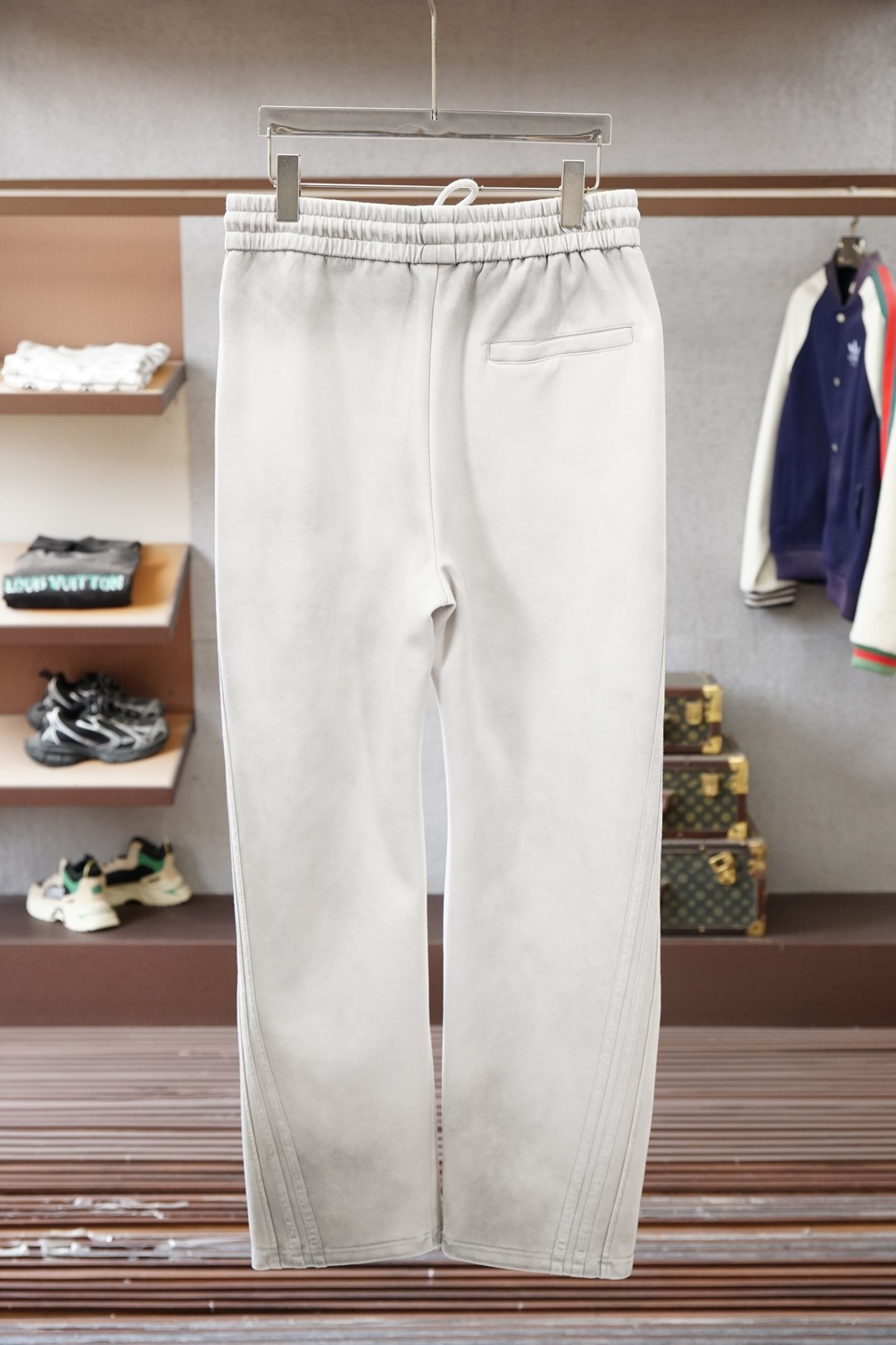 Dior迪奥_2025 秋冬男士休闲裤🔥加厚棉面料休闲裤，最新款上身版型无敌正！🥯🥯绝对可以闭眼收的一款