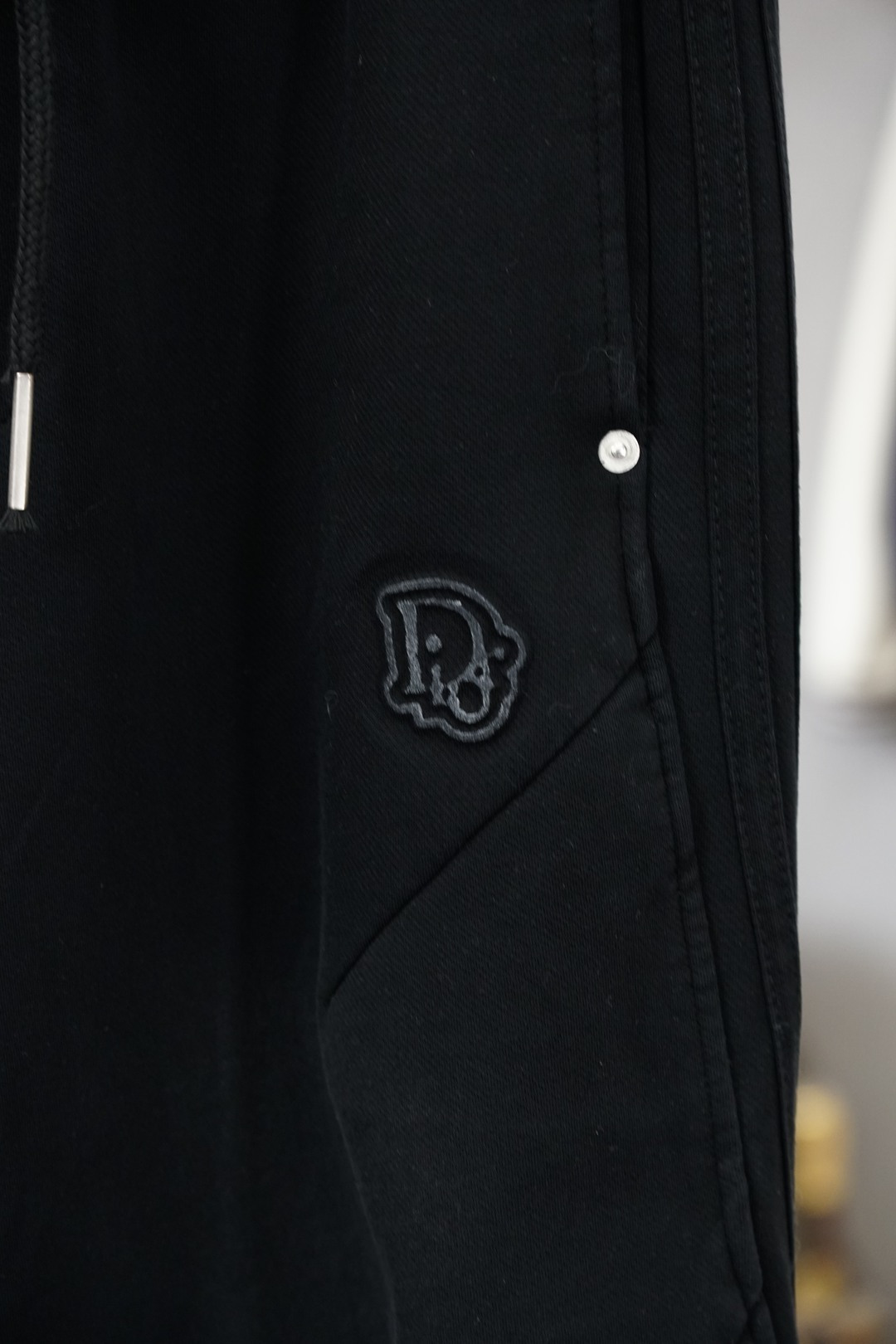 Dior迪奥_2025 秋冬男士休闲裤🔥加厚棉面料休闲裤，最新款上身版型无敌正！🥯🥯绝对可以闭眼收的一款