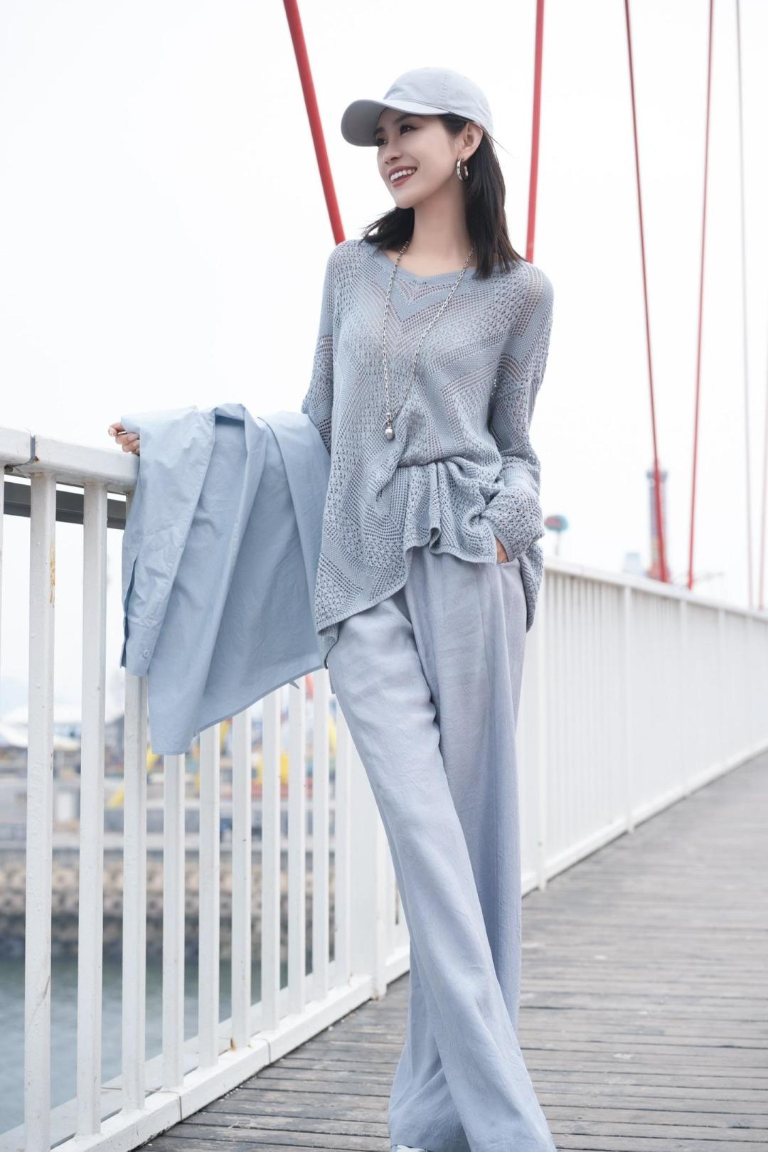 Stylish High-Quality Women’s Suit with Cece-Sharp Design and Knit Detail. - 图片 2