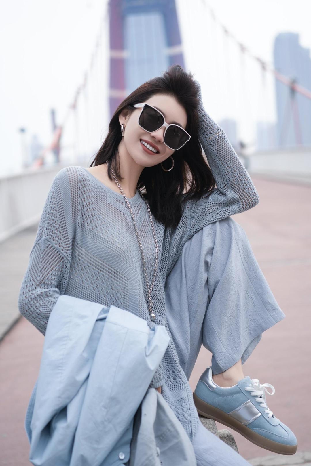Stylish High-Quality Women’s Suit with Cece-Sharp Design and Knit Detail. - 图片 4