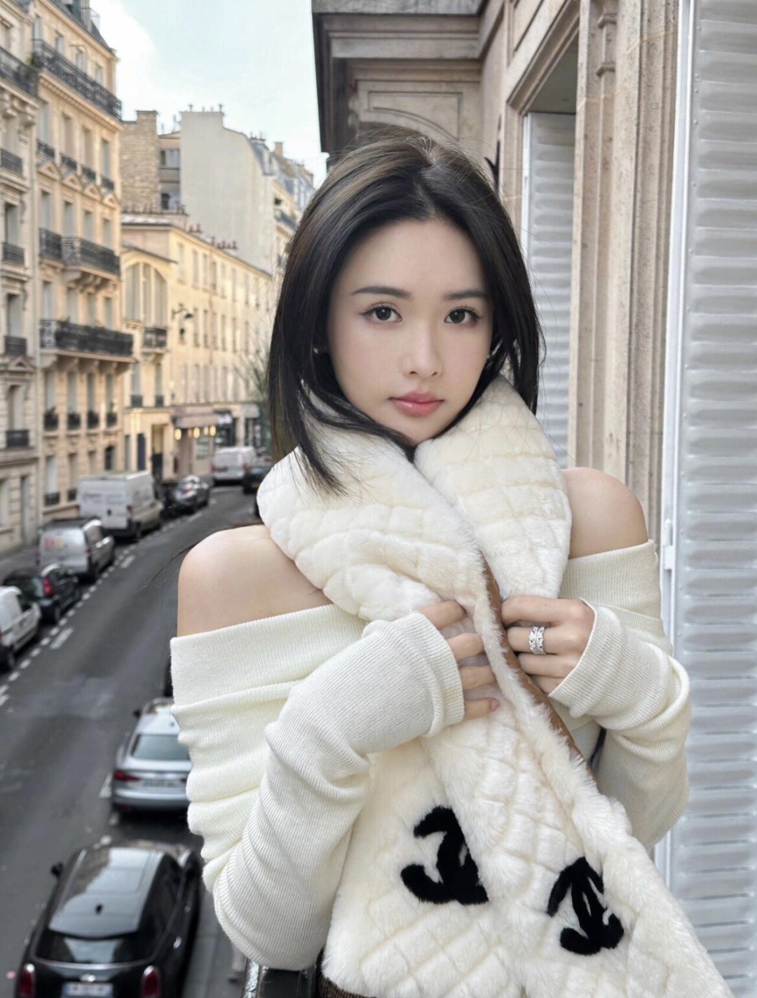 【▪️超级保暖Chanel秋冬新款！！！】简约奢华大气白富美，进口人工皮草和羊绒的结合，高级的范畴已不只