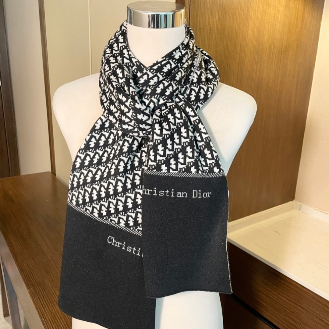 💋专柜最新款💨迪奥火爆来袭💥🎊顶级色织工艺。此工艺只有大牌纯正代工厂才有的工艺‼️100%顶级针织加羊绒