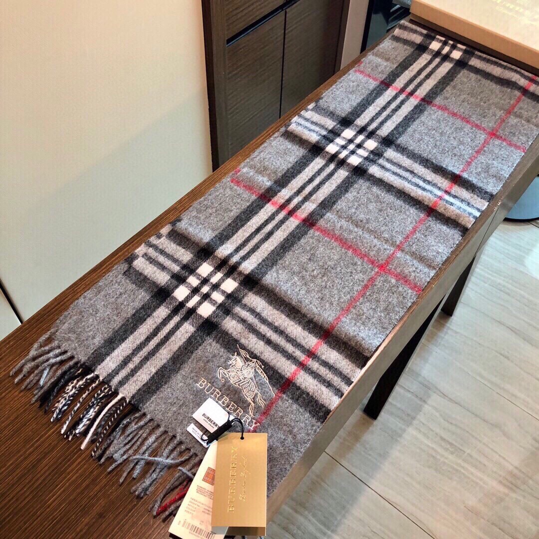 爆款‼️顶级高尖端巴宝利供迪拜出口货‼️】🎀男士女士围巾2025新品✨羊绒经典条纹编织👐围巾♨️高尖端产