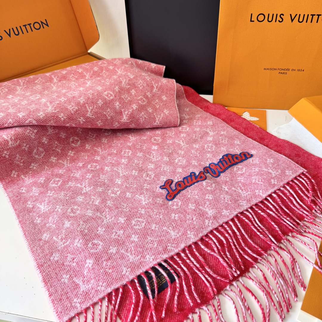 ❤️新款LV 2025高品质 官网同步【双面围巾】经典优雅[礼物]~气质到骨子里[色]新一季的面料超高级