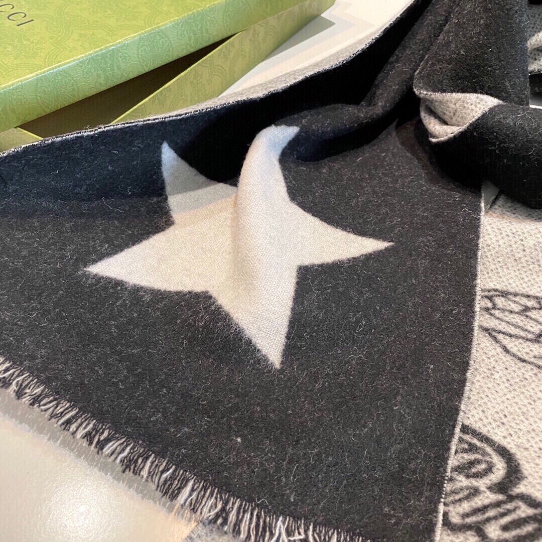 古奇【双G提花双面】款式经典,男女都可以 大方时髦,不过时,随便什么时候拿出来戴都好看。Gucci这款限