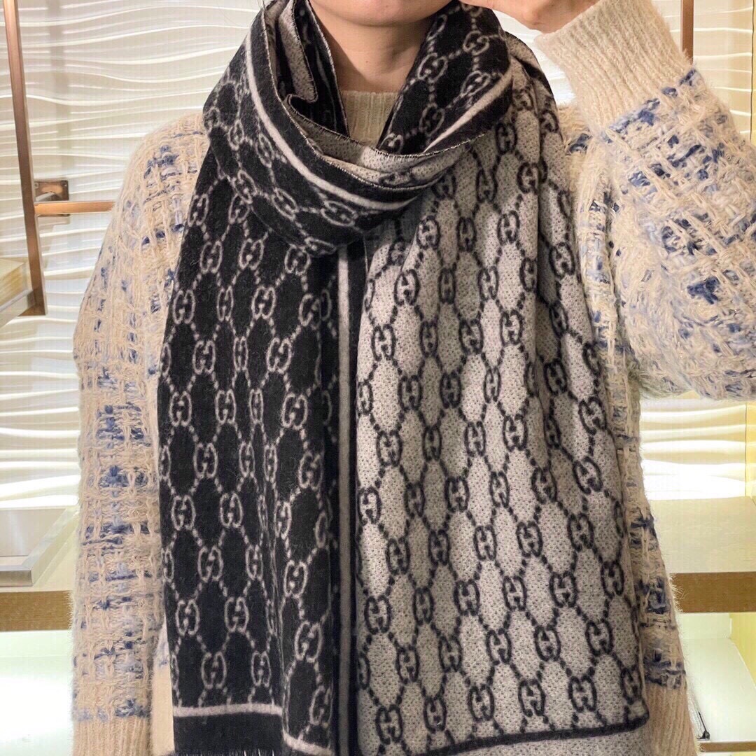 古奇【双G提花双面】款式经典，男女都可以 大方时髦，不过时，随便什么时候拿出来戴都好看。Gucci这款限