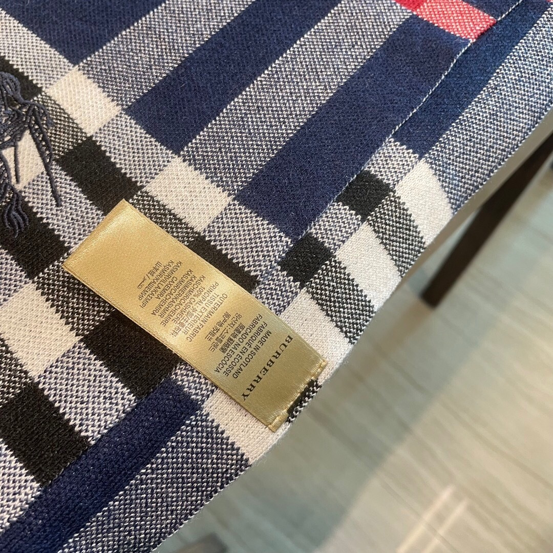 爆款上新 情侣款👍👍B家【经典战马】独家牛货🐂 奢华尽在尺寸之间，高端品质‼️具有超高羊绒品质才会被此品