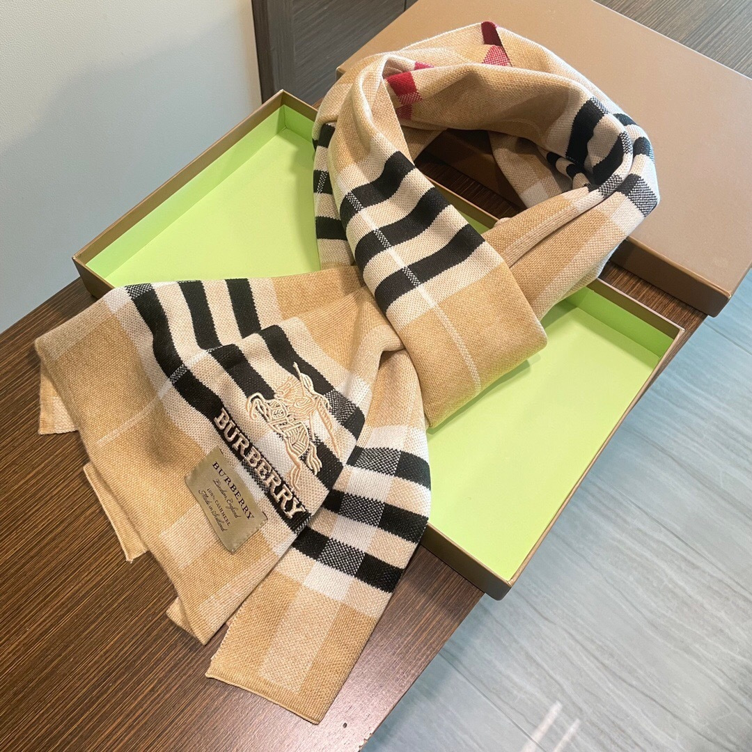 爆款上新 情侣款👍👍B家【经典战马】独家牛货🐂 奢华尽在尺寸之间，高端品质‼️具有超高羊绒品质才会被此品