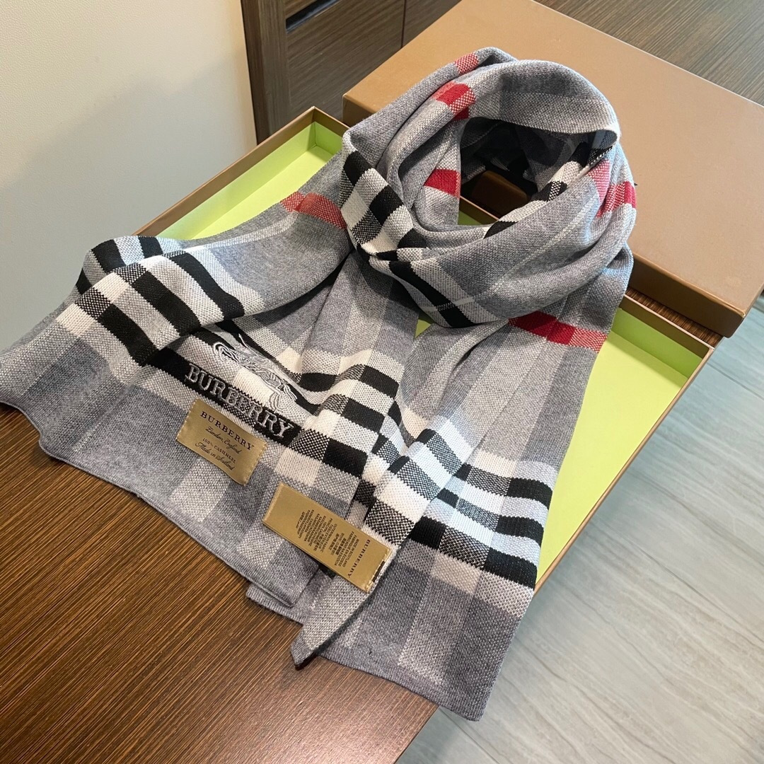 爆款上新 情侣款👍👍B家【经典战马】独家牛货🐂 奢华尽在尺寸之间，高端品质‼️具有超高羊绒品质才会被此品