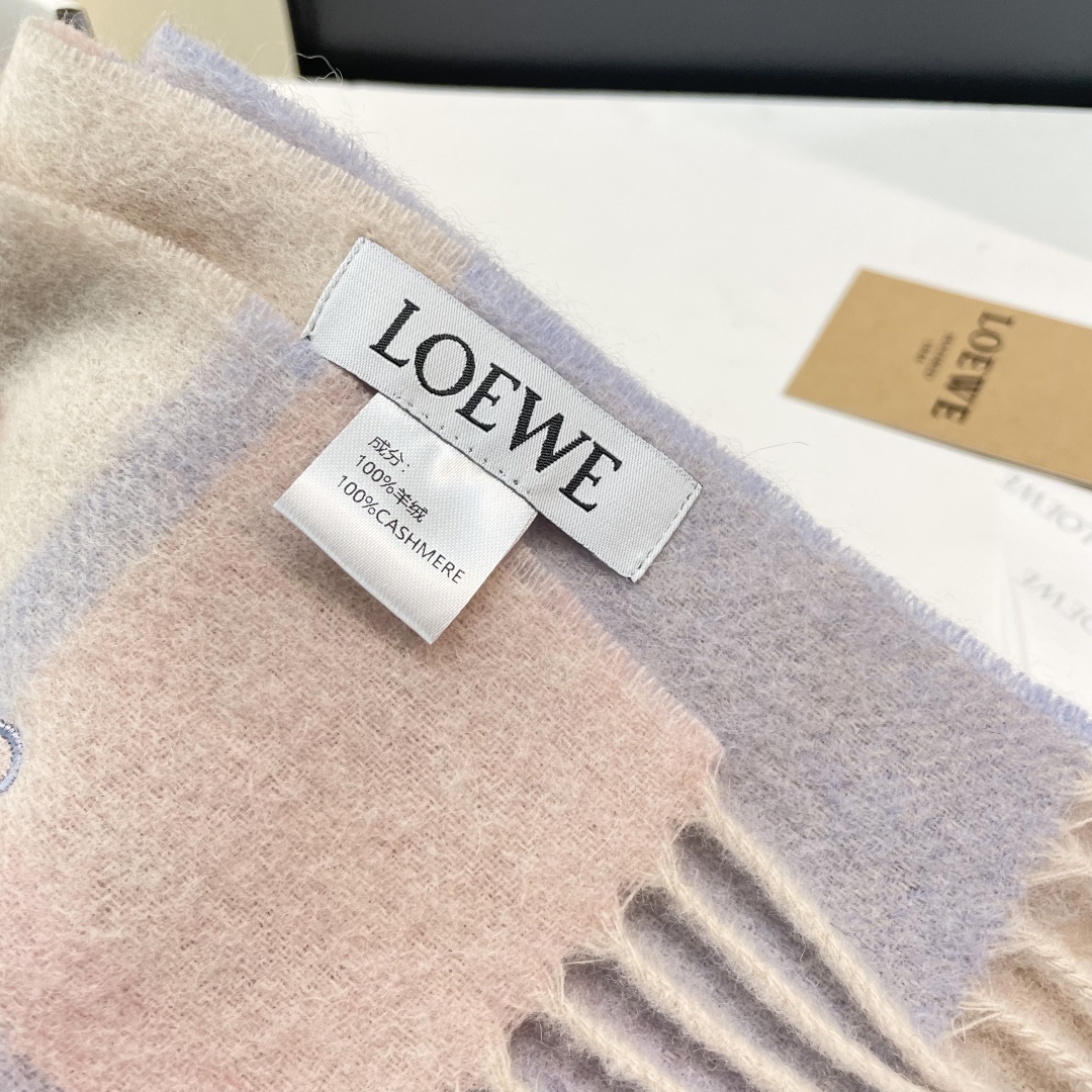 Loewe罗意威今年最新的订单(讲真，送人自用百分推荐)SviP推荐(自留.品质绝对放心).真心觉得可以