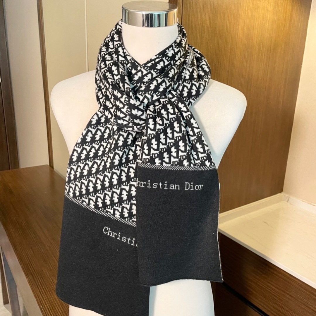 💋专柜最新款💨迪奥火爆来袭💥🎊顶级色织工艺🔥此工艺只有大牌纯正代工厂才有的工艺‼️100%顶级针织加羊绒