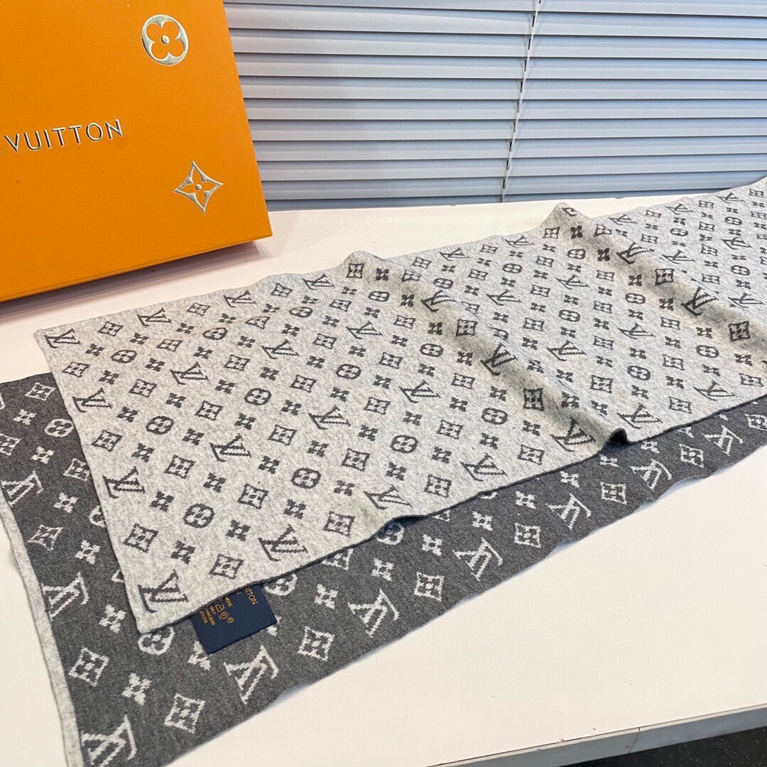 怒推走量新款🎊重磅推荐🎊LV2025官网最新款💥 针织羊绒材质🔥非常保暖👑 柔软亲肤，不扎脖😍经典素色围