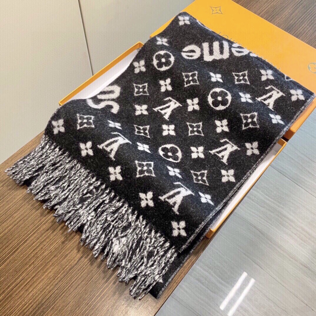 高版本 最好的SuPerme‼️超级软糯【LV SuPreme LV联名围巾】.红透了半边天❣️达人标配