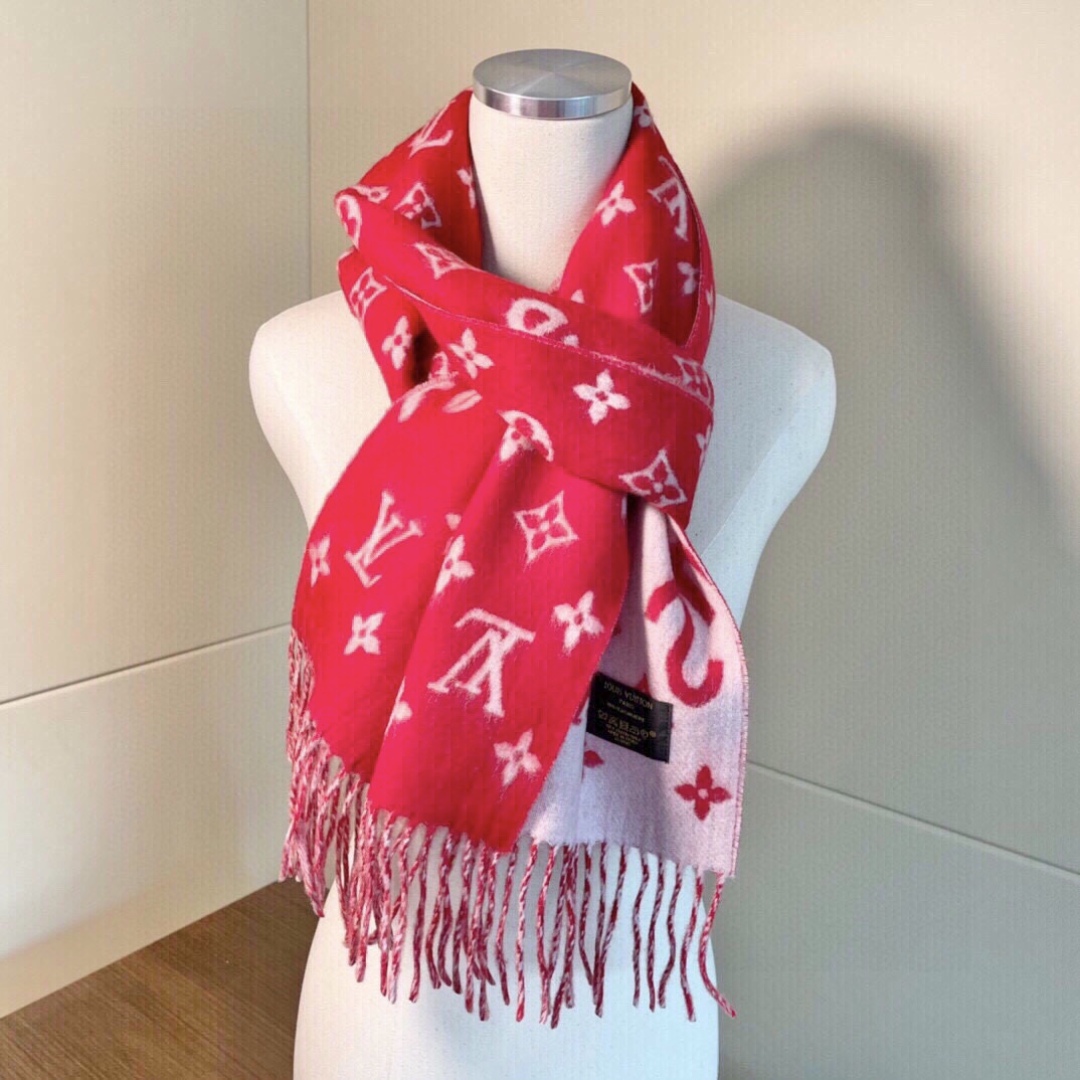 高版本 最好的SuPerme‼️超级软糯【LV SuPreme LV联名围巾】.红透了半边天❣️达人标配